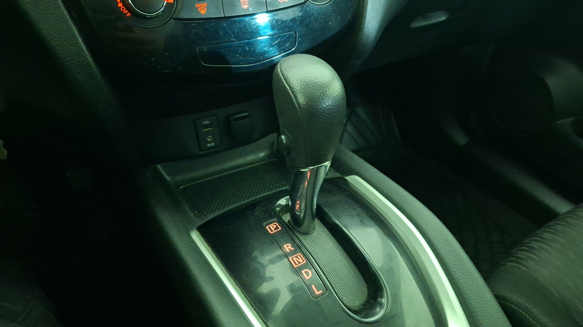 Nissan X-Trail — foto 11 de 16