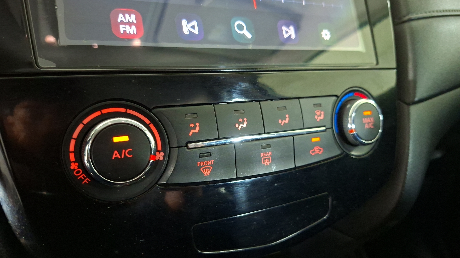 Nissan X-Trail — foto 15 de 16