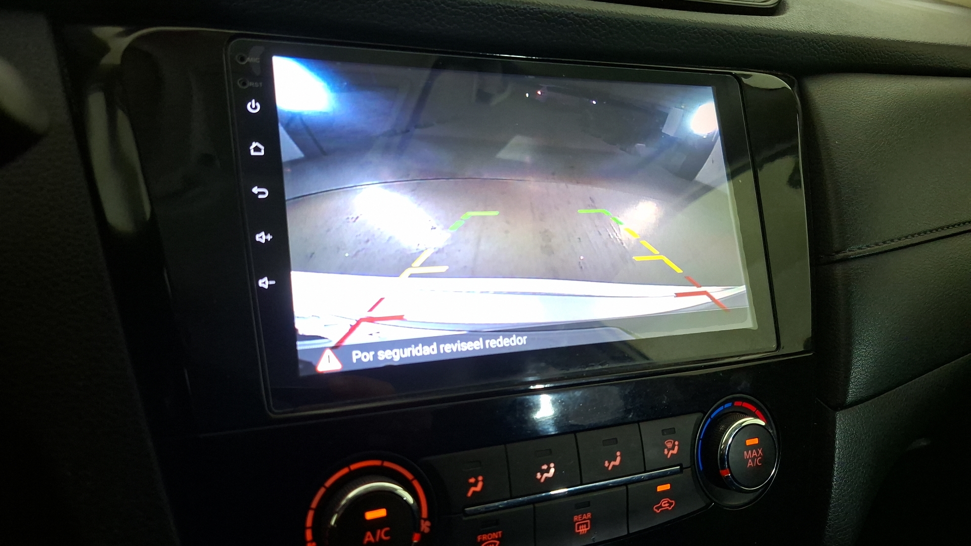 Nissan X-Trail — foto 12 de 16