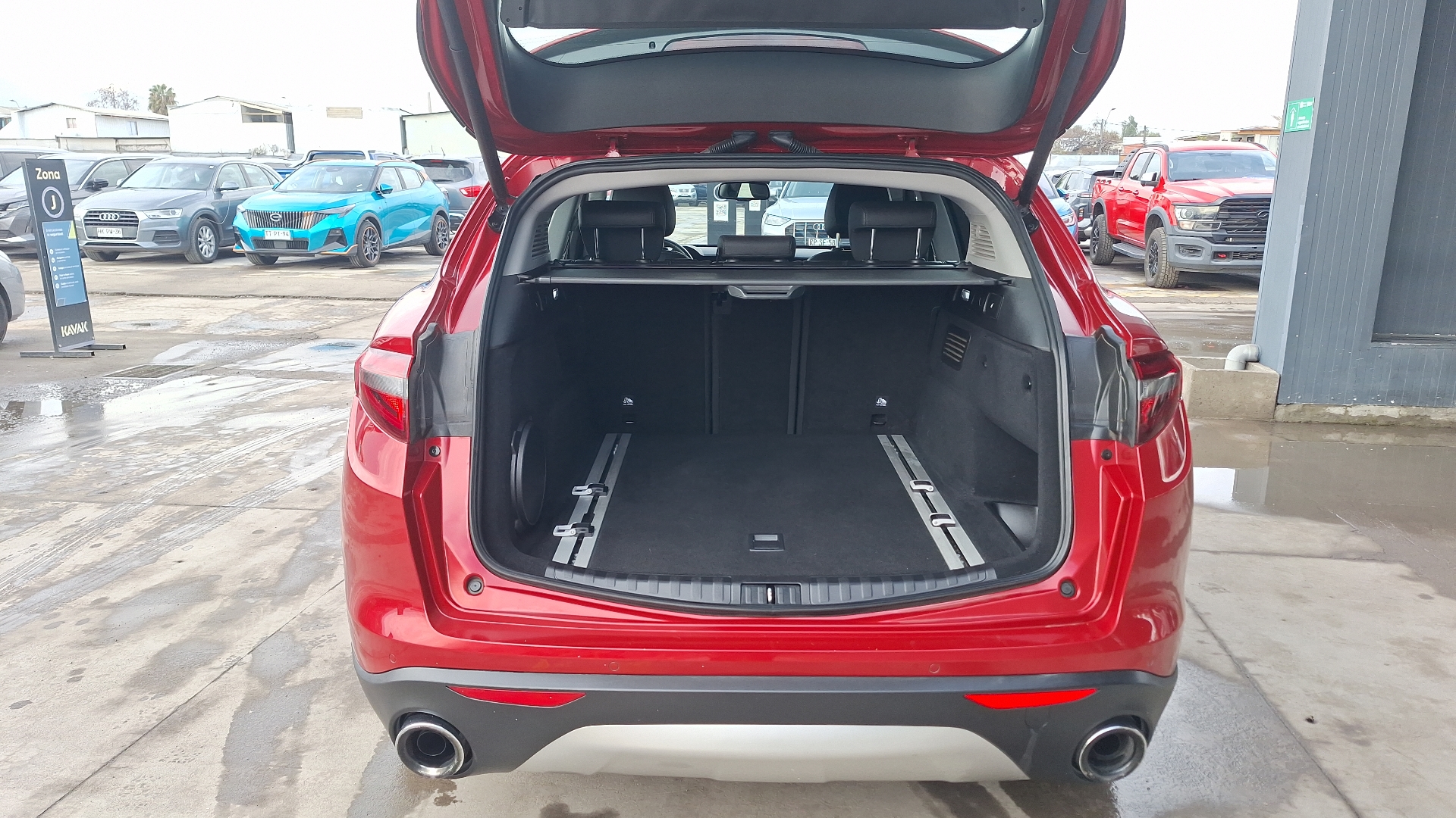 Alfa Romeo Stelvio — foto 4 de 16