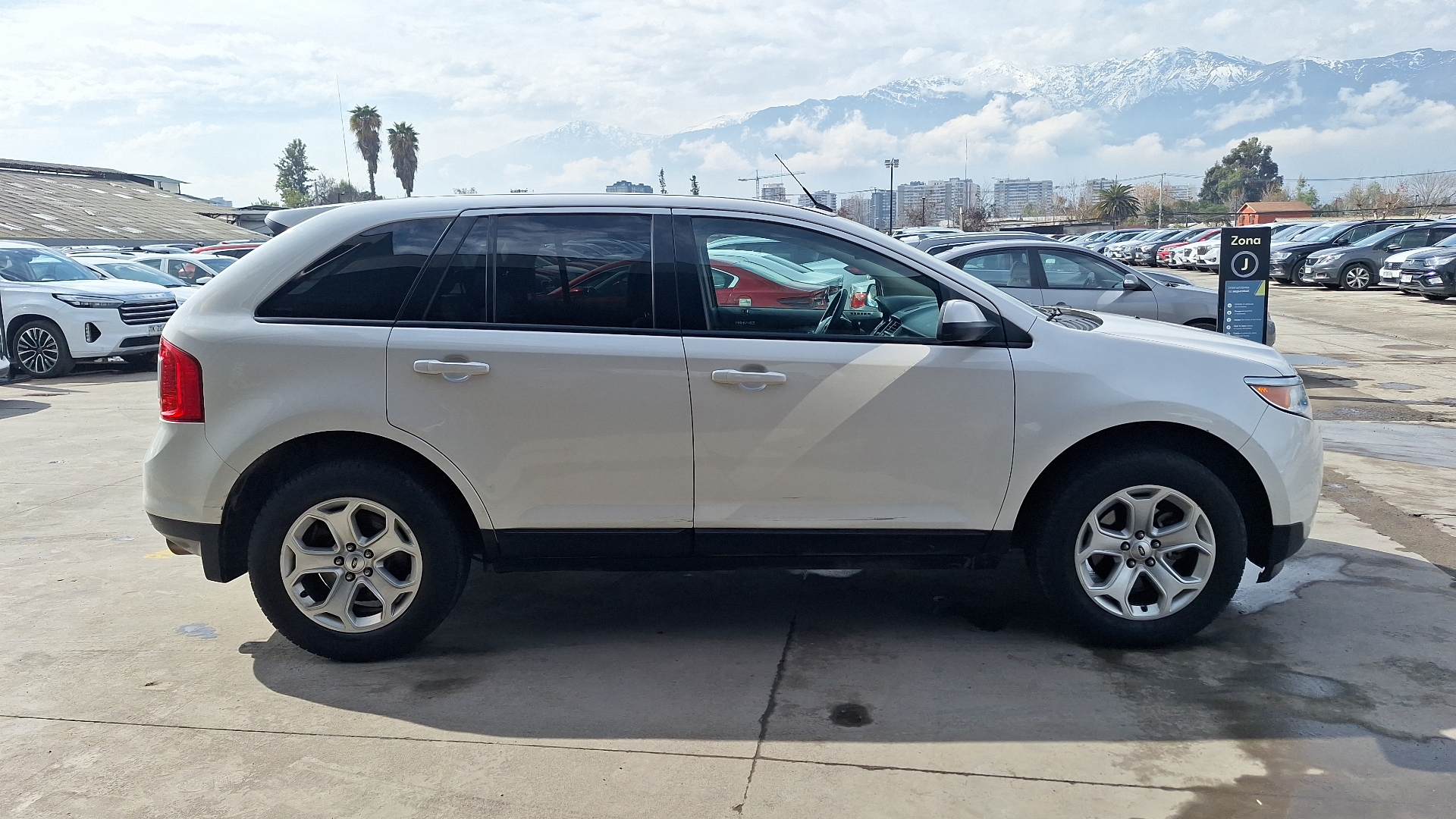 Ford Edge — foto 5 de 16