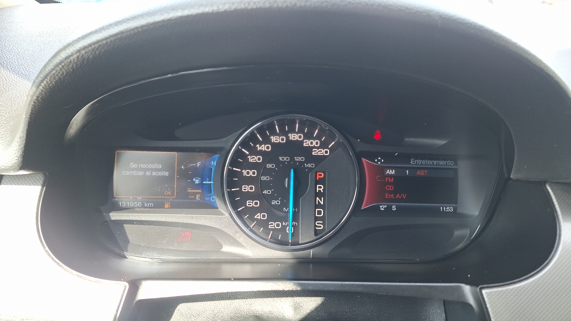 Ford Edge — foto 9 de 16