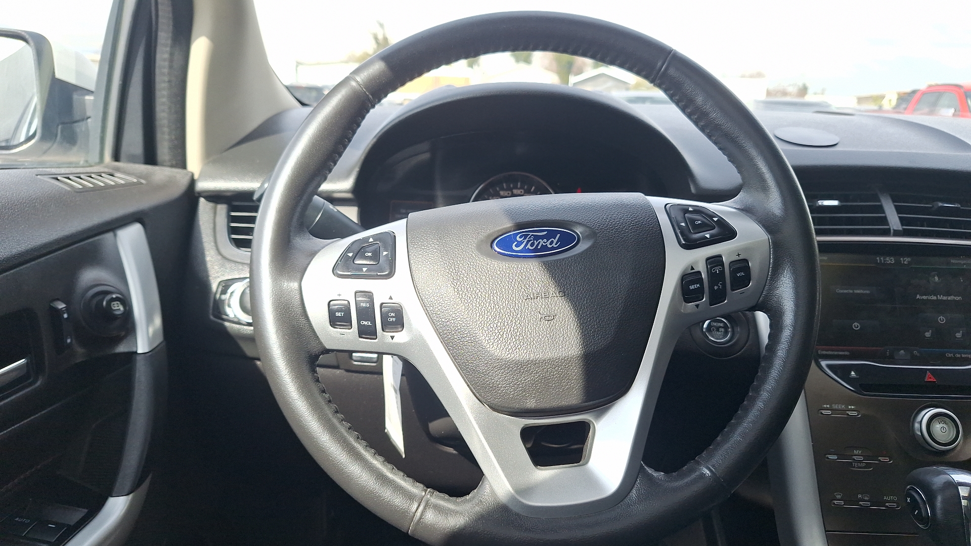 Ford Edge — foto 8 de 16