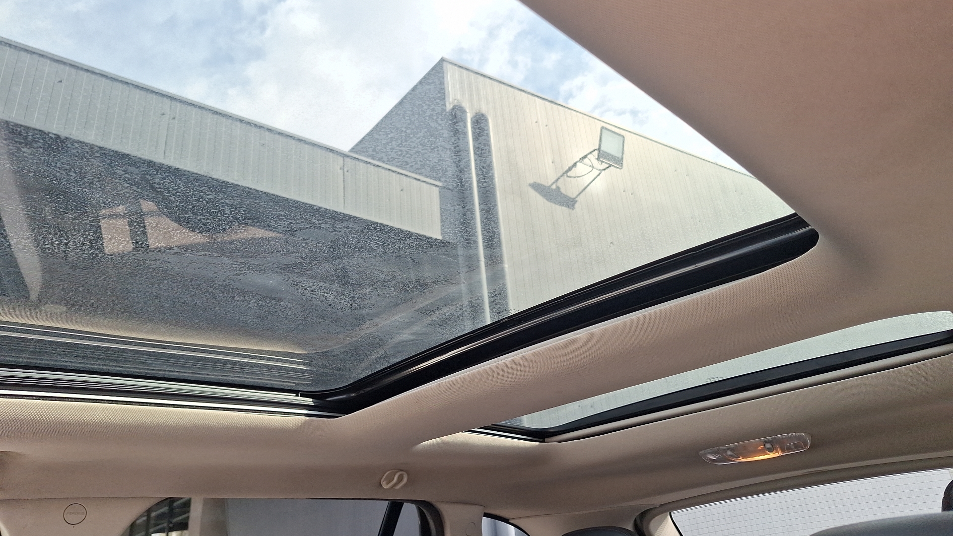 Ford Edge — foto 13 de 16