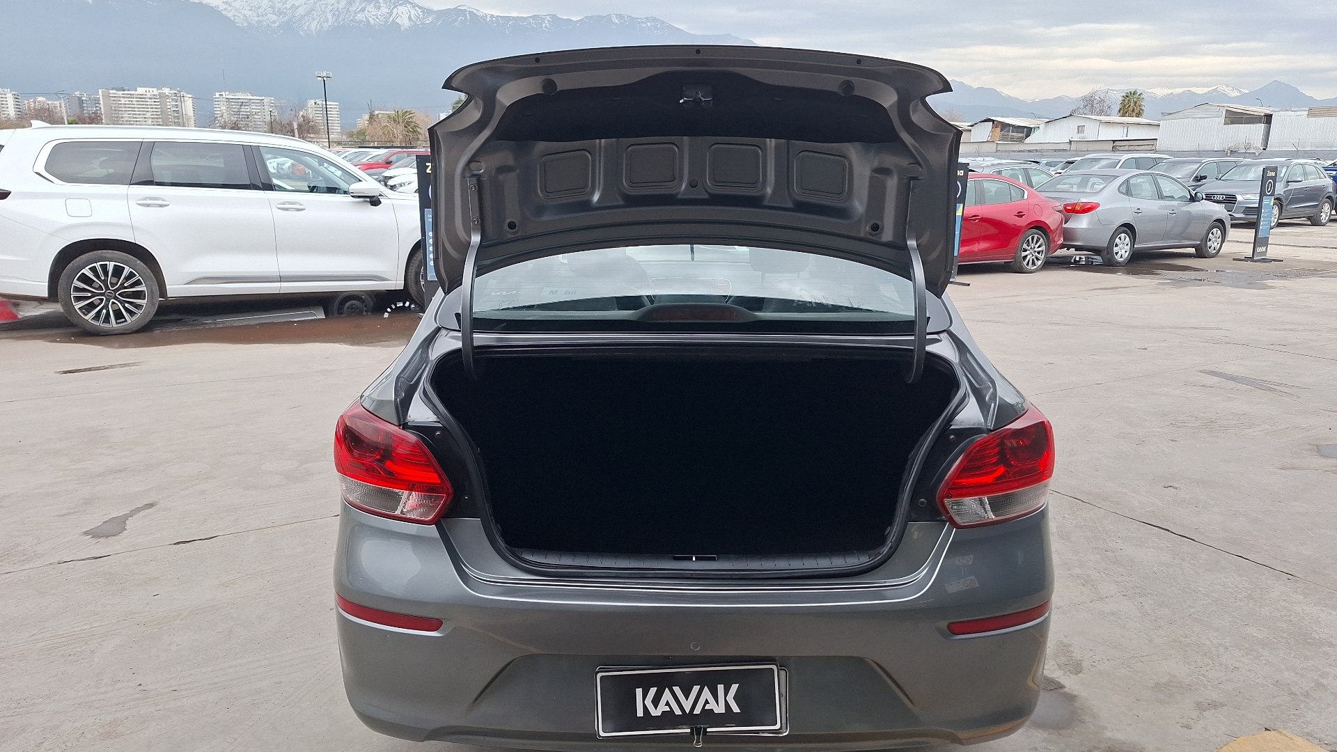 KIA Soluto — foto 4 de 15