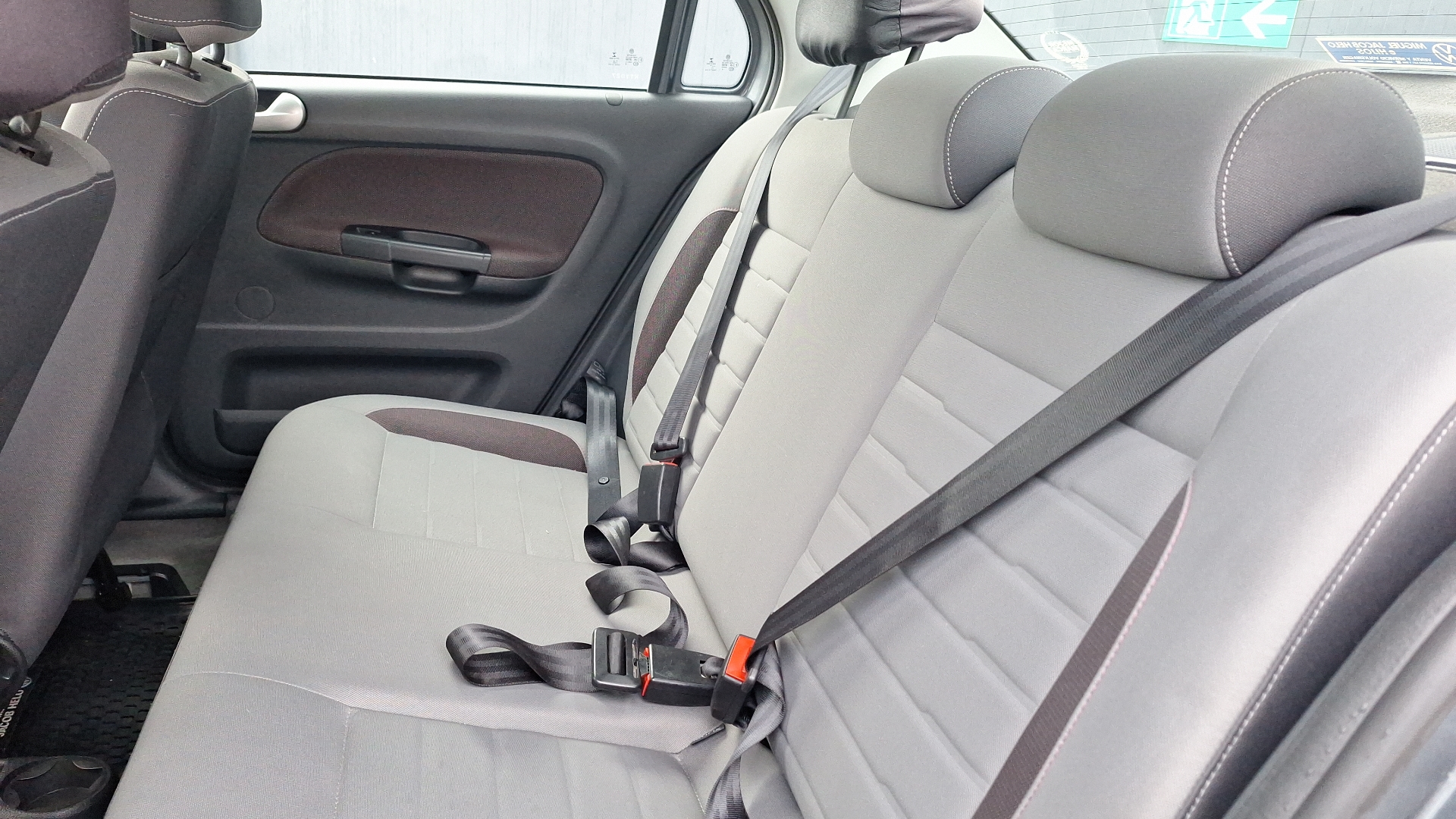 Volkswagen Voyage — foto 12 de 14