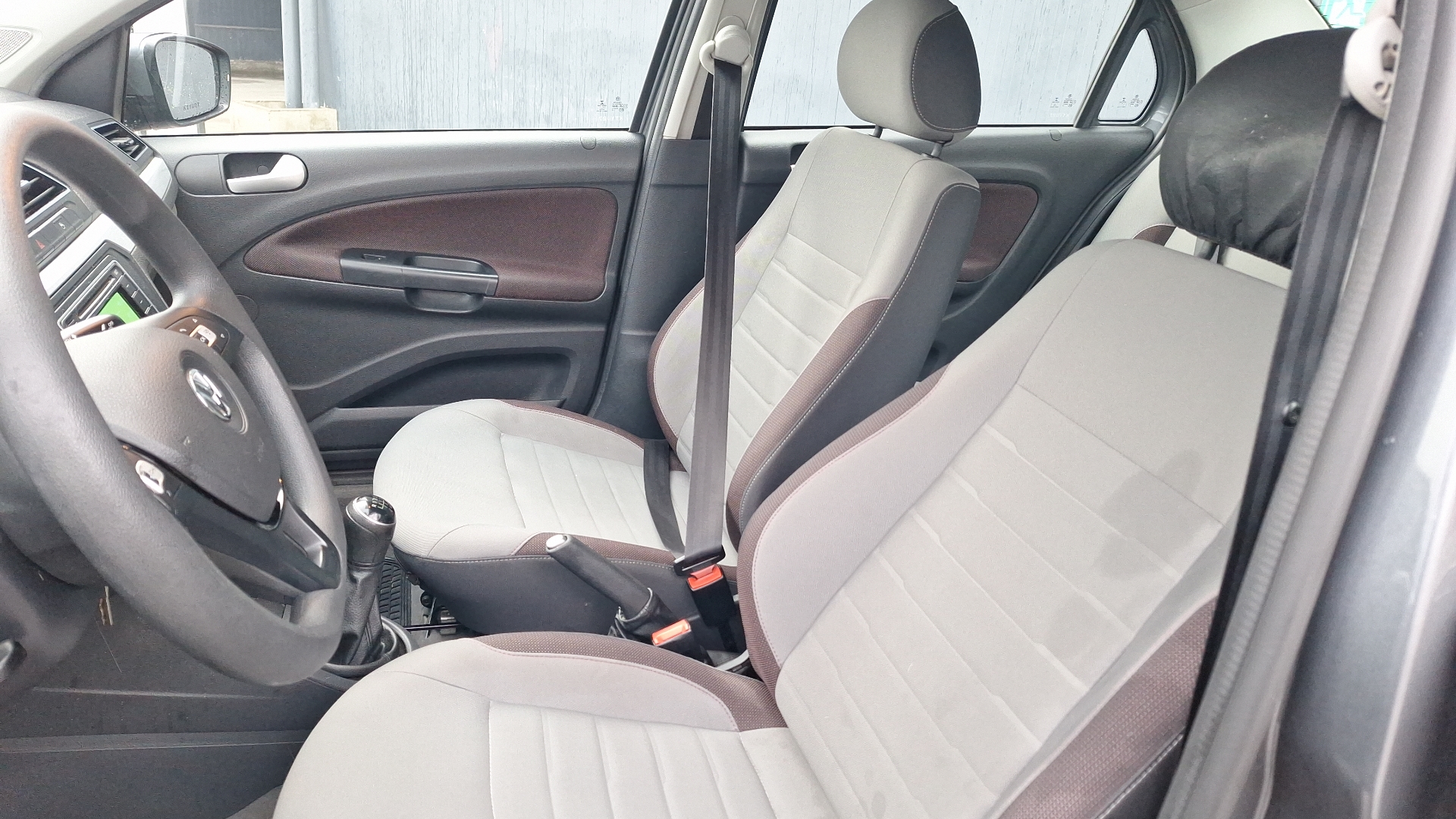 Volkswagen Voyage — foto 13 de 14