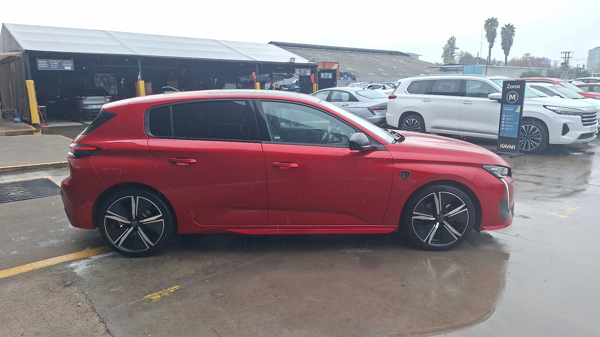 Peugeot 308 — foto 5 de 16