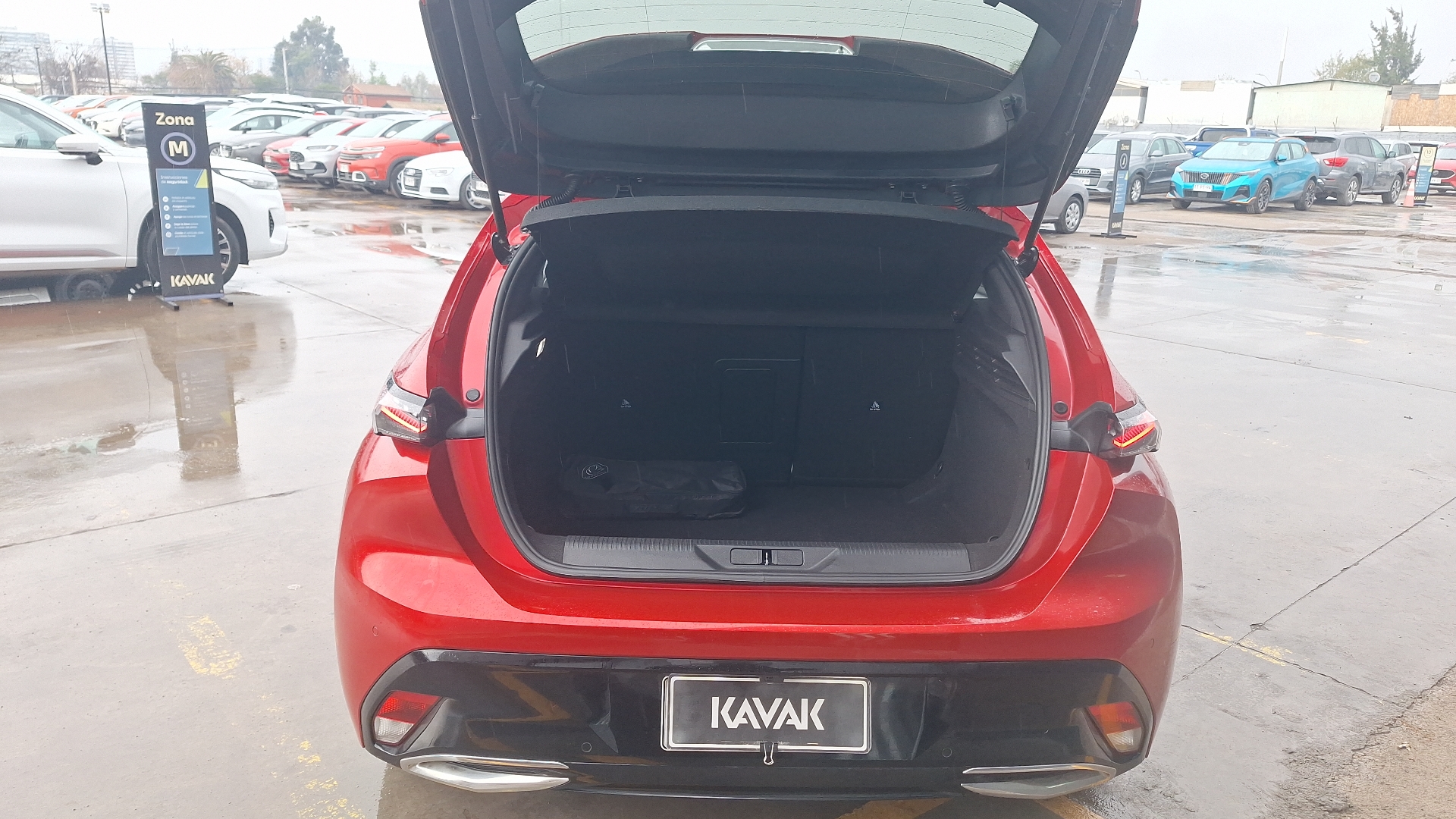 Peugeot 308 — foto 4 de 16