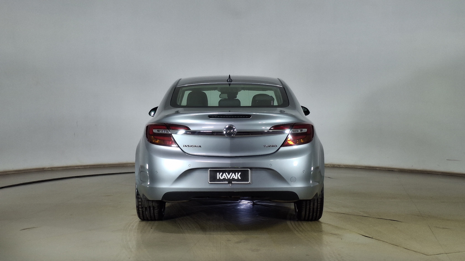 Opel Insignia — foto 5 de 15