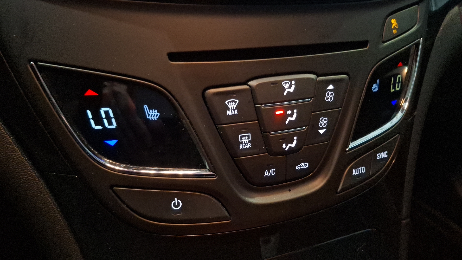 Opel Insignia — foto 14 de 15