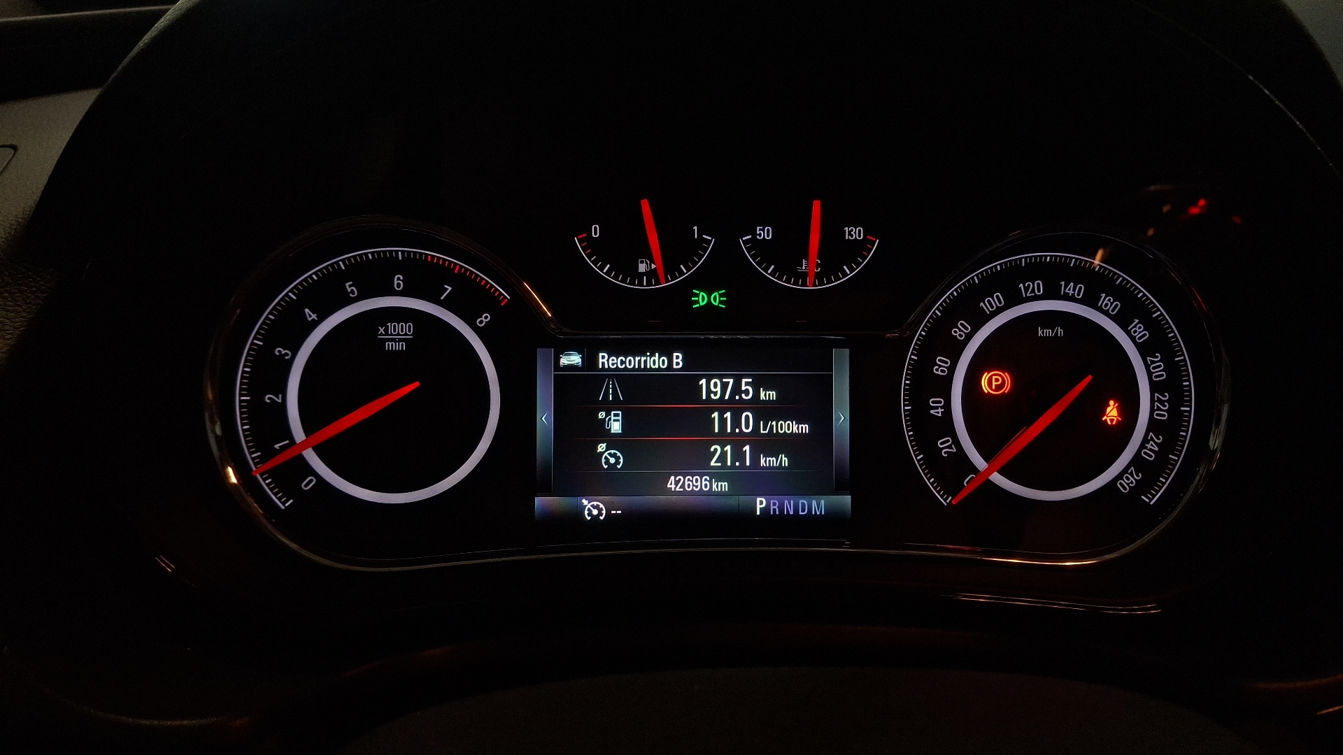 Opel Insignia — foto 9 de 15