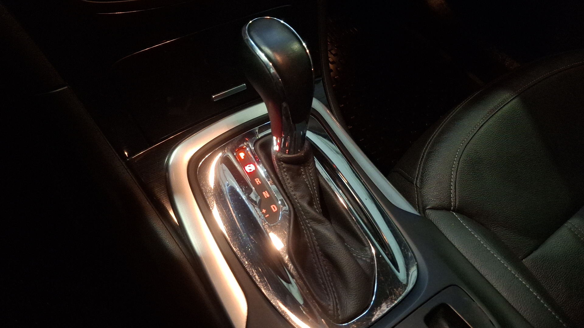 Opel Insignia — foto 11 de 15