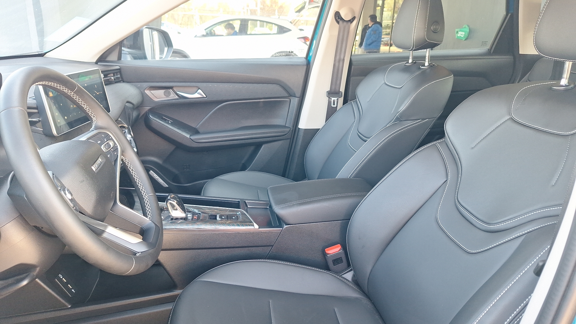 Great Wall Haval Jolion — foto 15 de 16