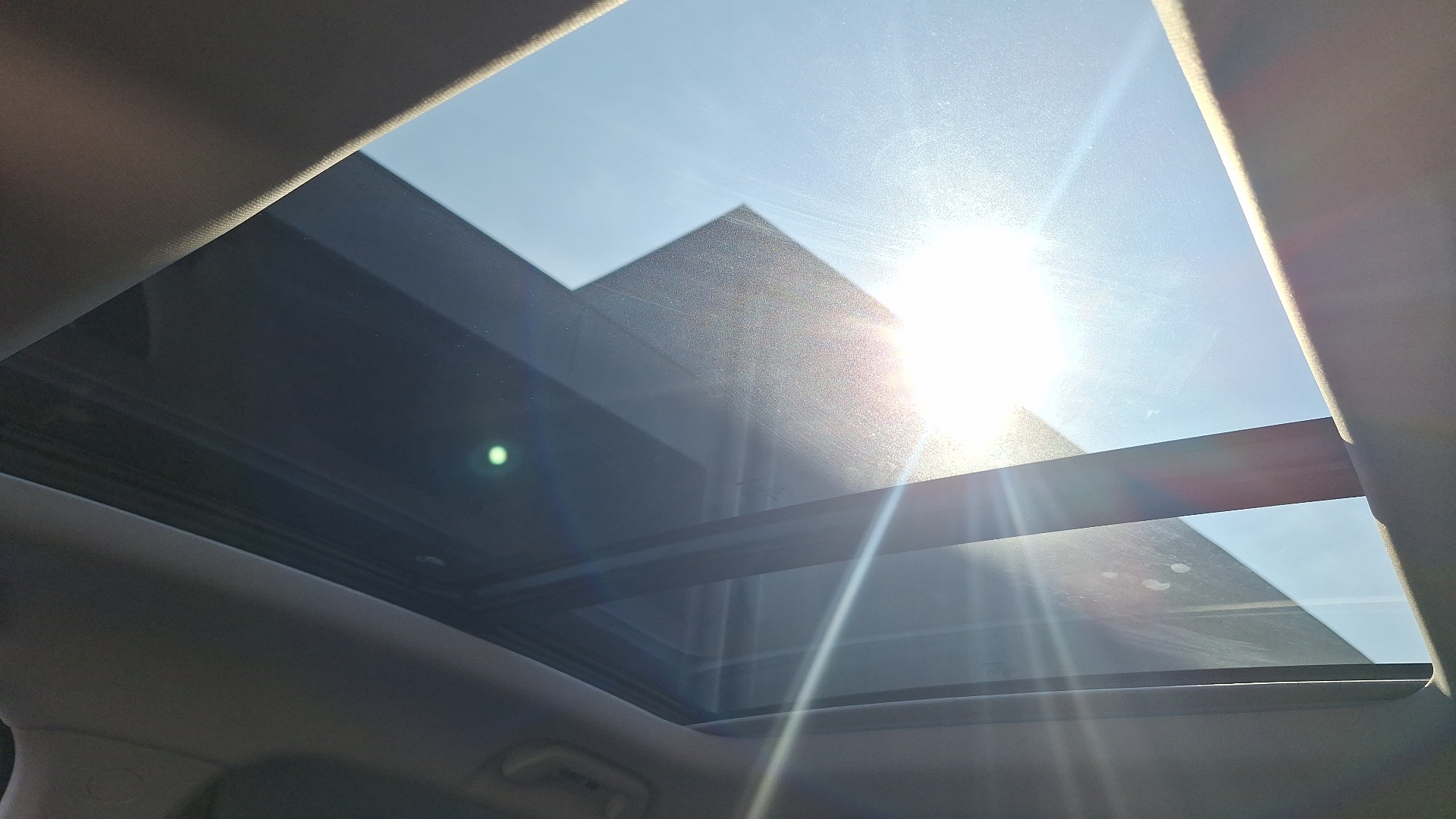 Great Wall Haval Jolion — foto 13 de 16