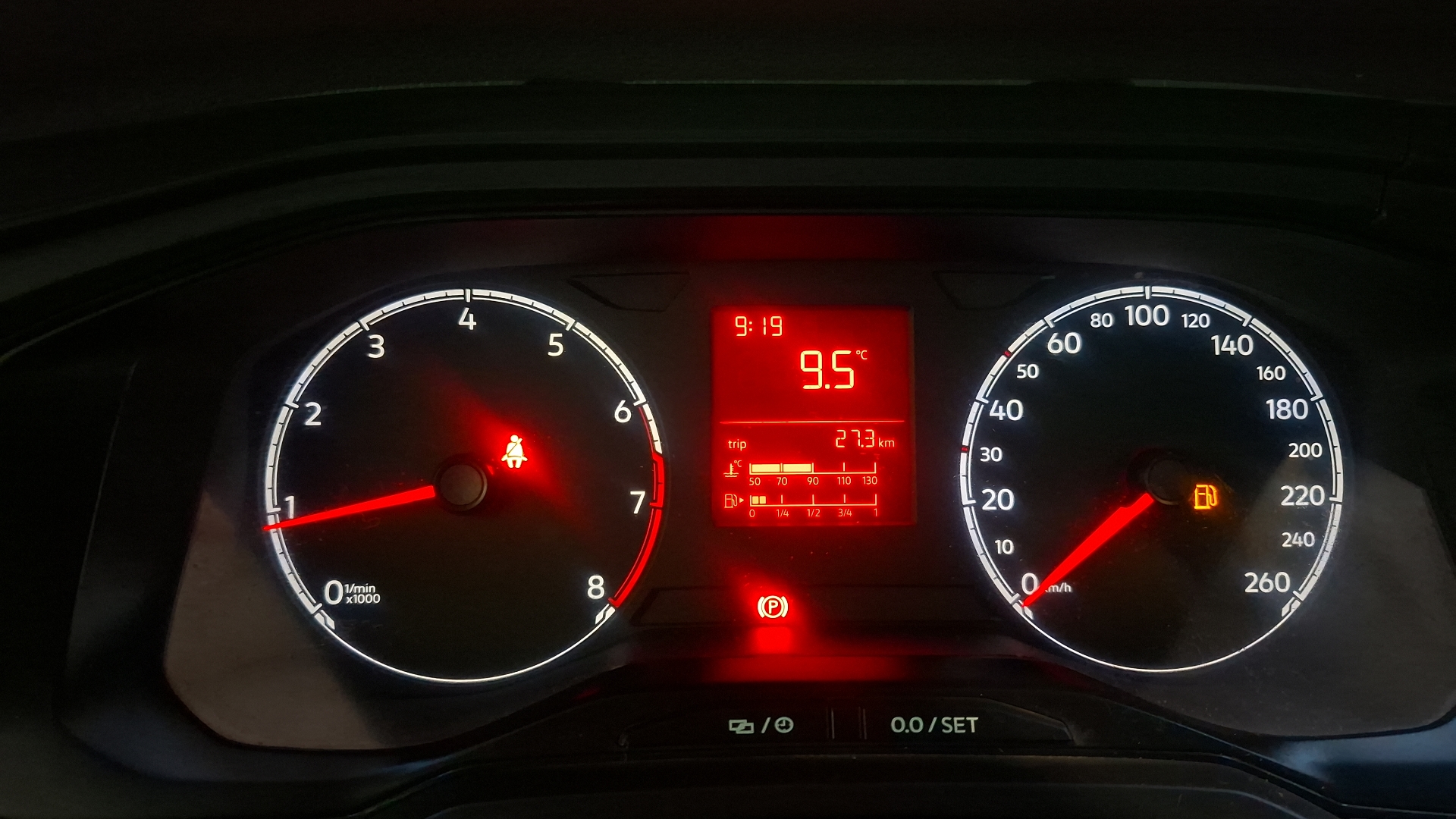 Volkswagen Polo — foto 9 de 15