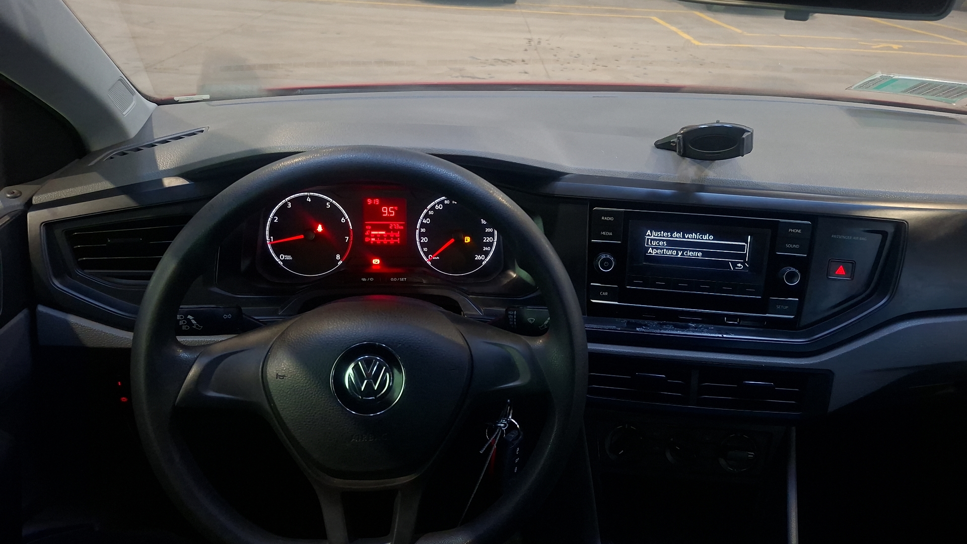 Volkswagen Polo — foto 8 de 15