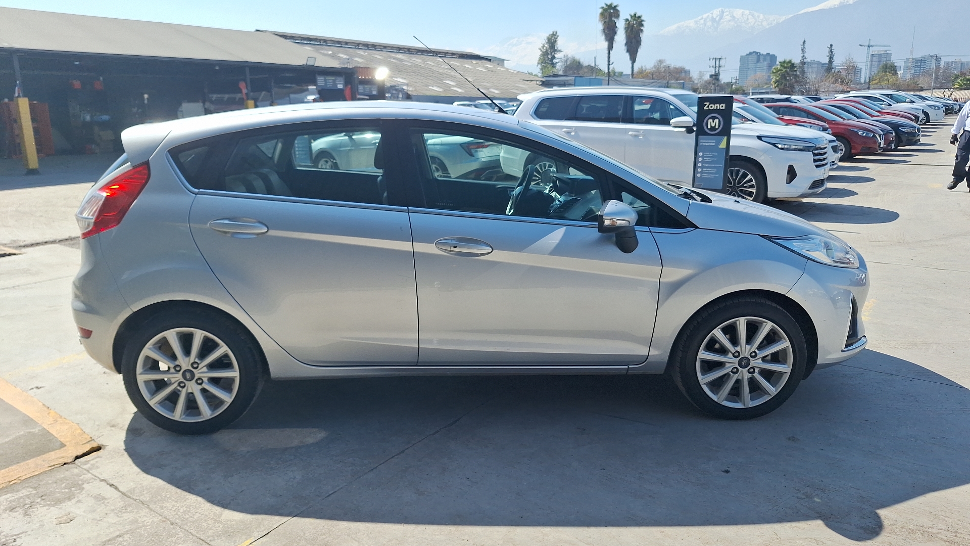 Ford Fiesta — foto 5 de 15