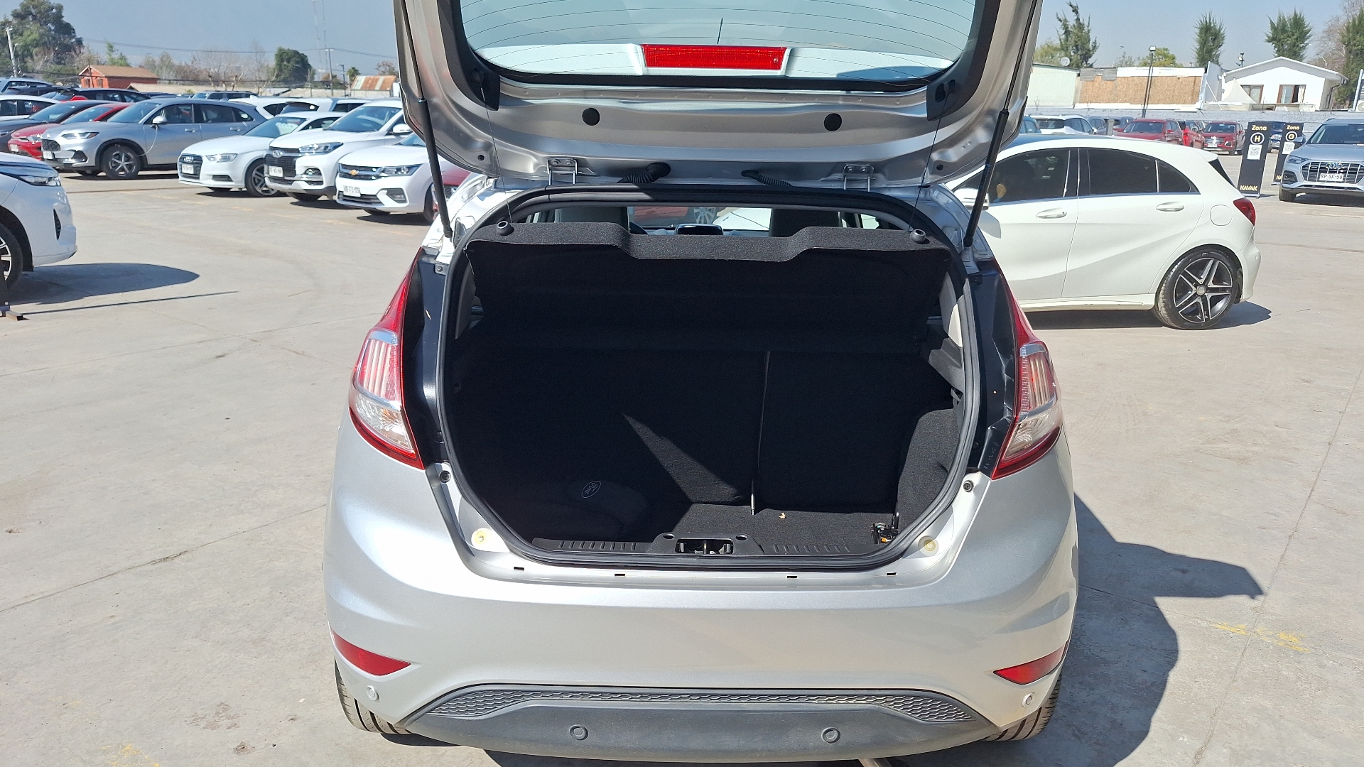 Ford Fiesta — foto 4 de 15