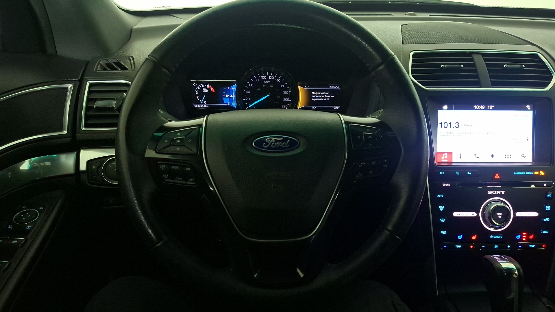 Ford Explorer — foto 8 de 18