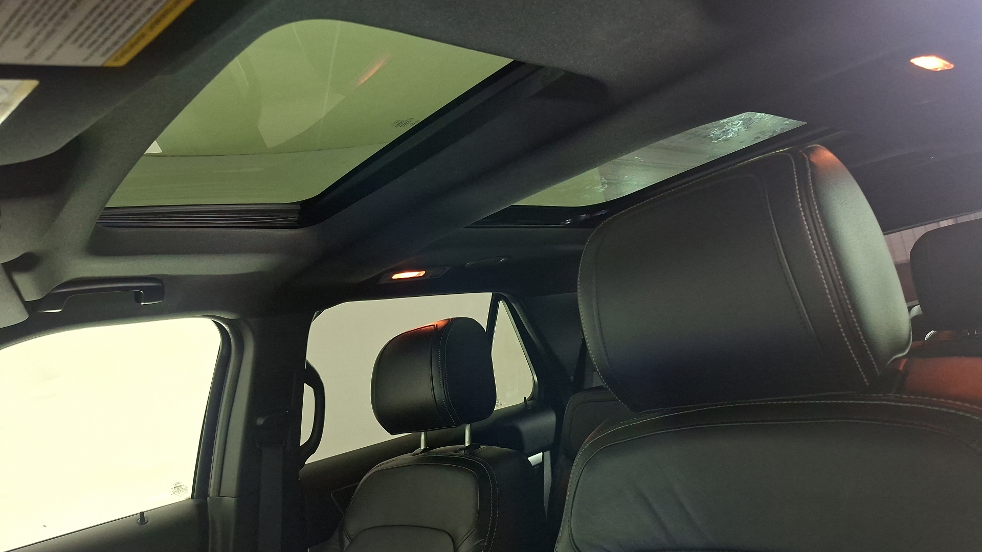 Ford Explorer — foto 13 de 18