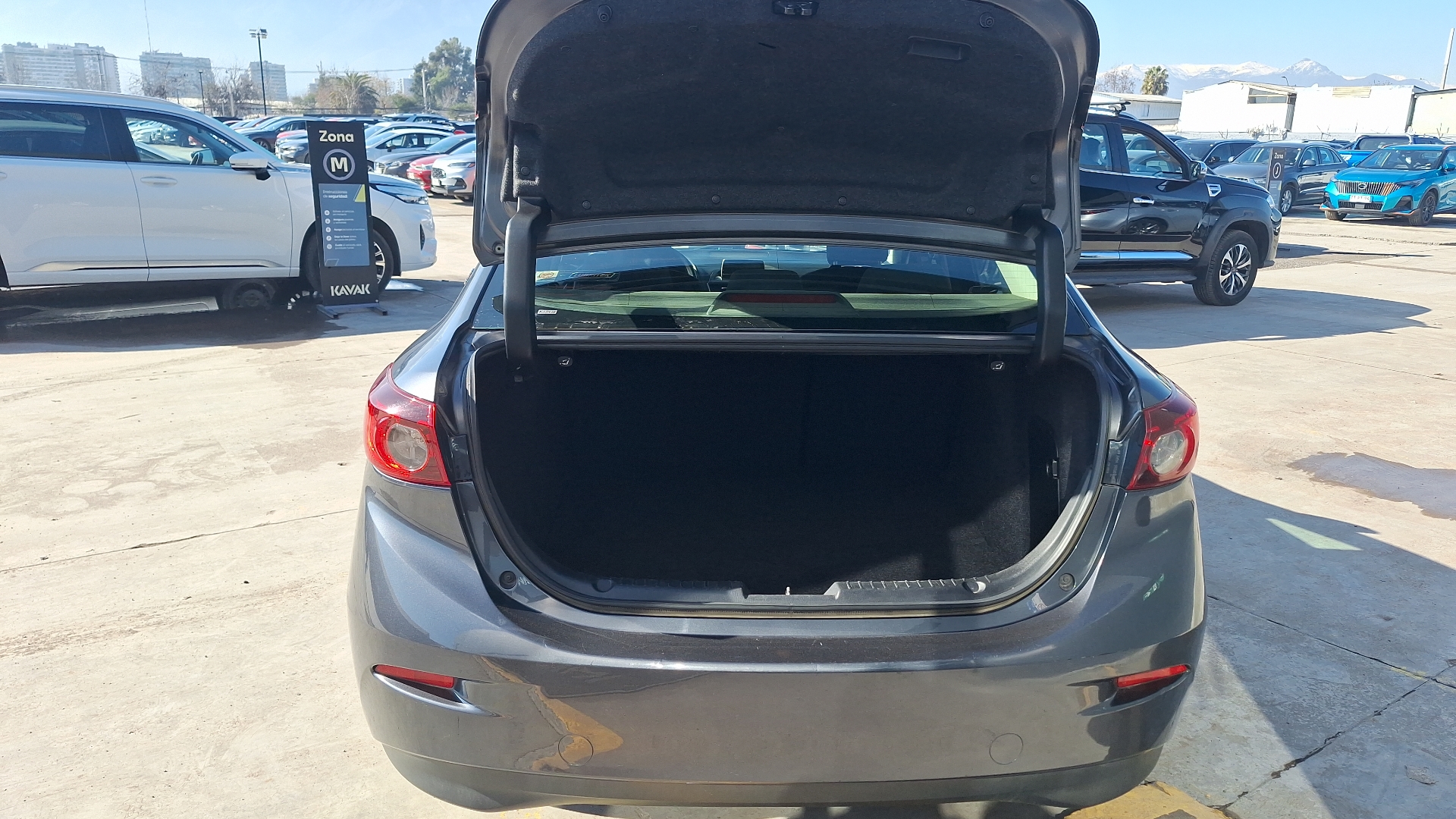Mazda 3 — foto 4 de 14