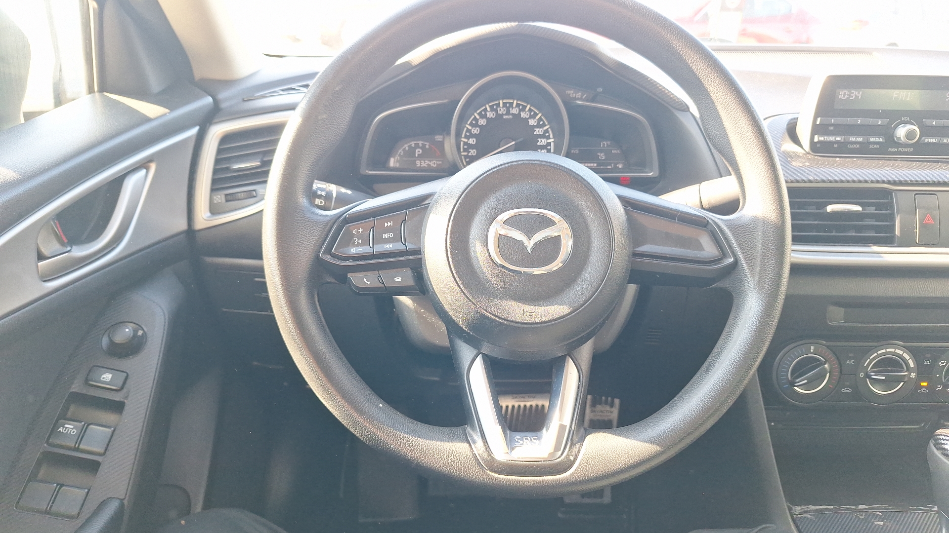 Mazda 3 — foto 8 de 14