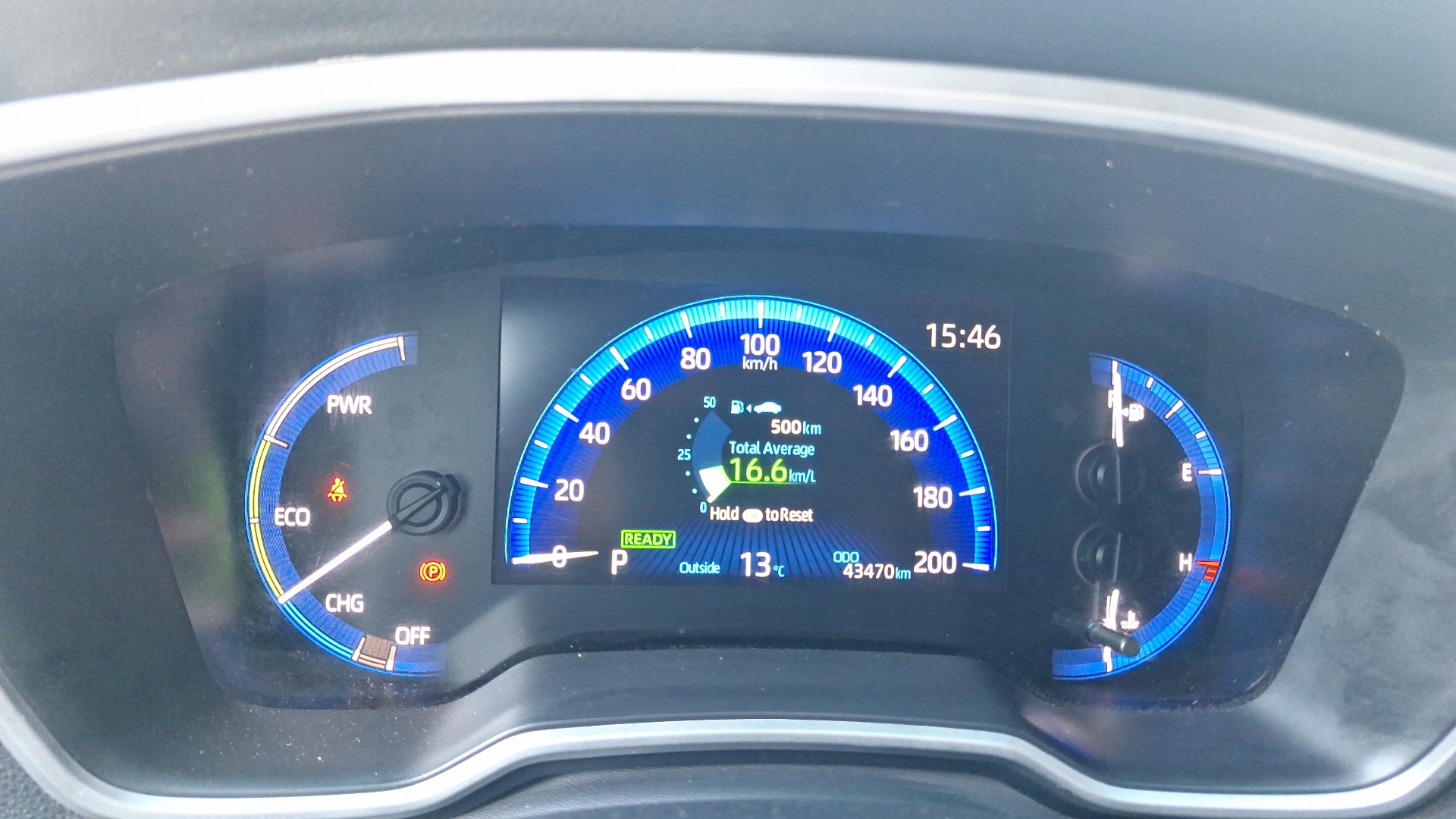Toyota Corolla Cross — foto 9 de 16