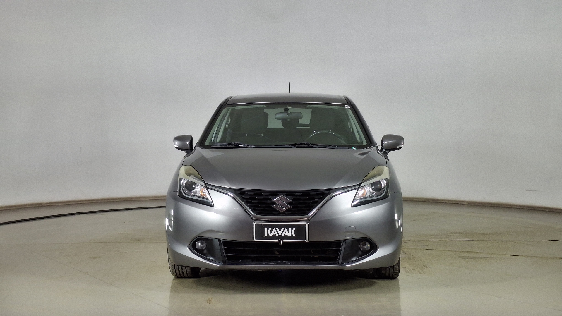 Suzuki Baleno — foto 2 de 16