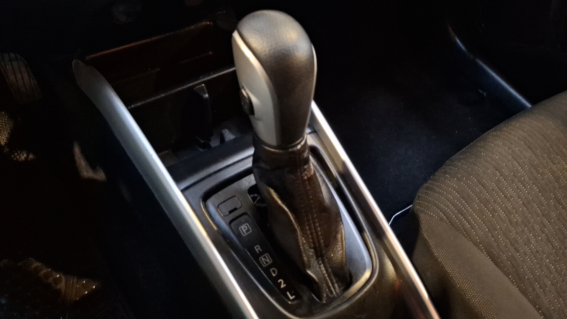 Suzuki Baleno — foto 11 de 16
