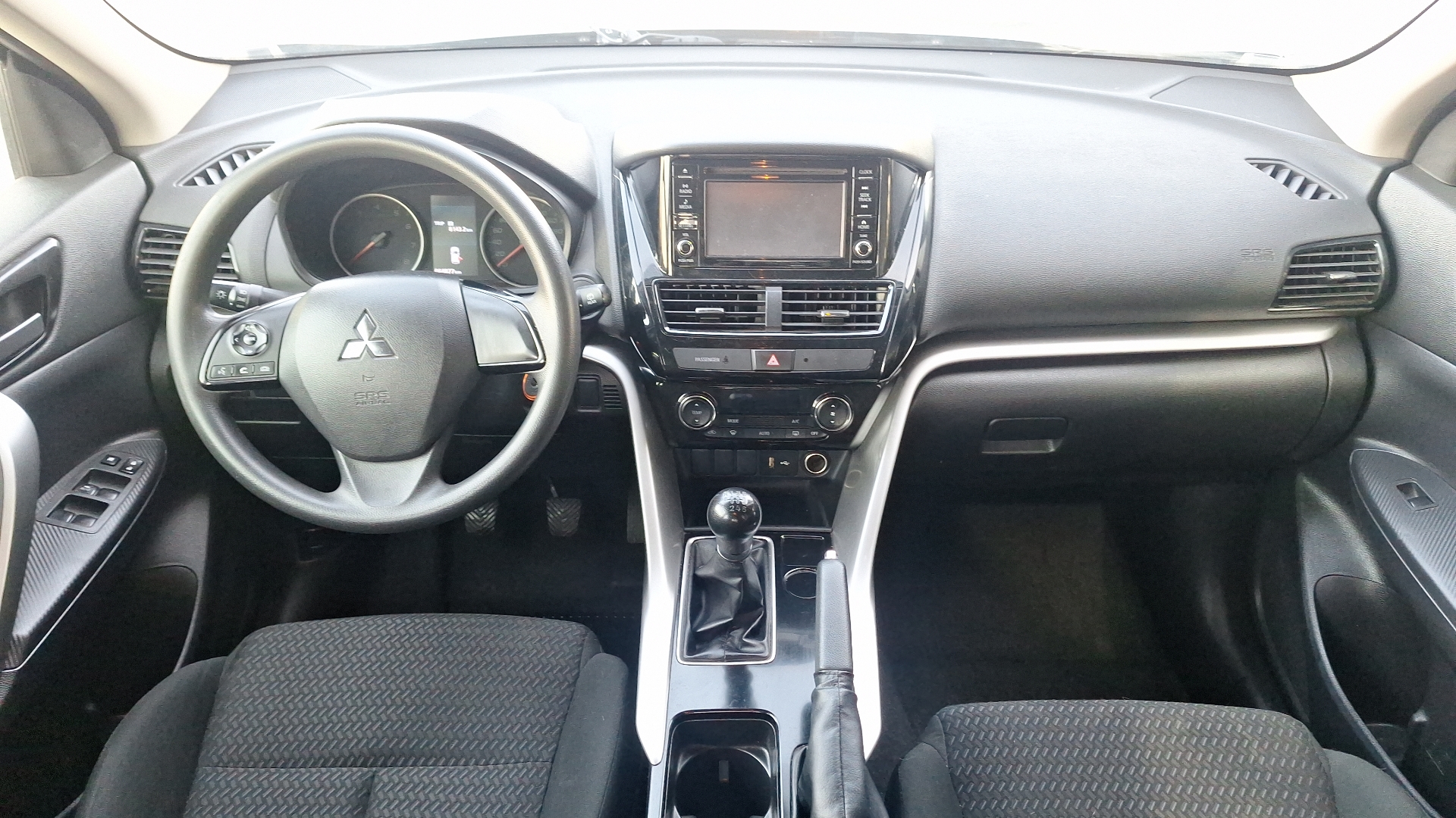 Mitsubishi Eclipse Cross — foto 6 de 14