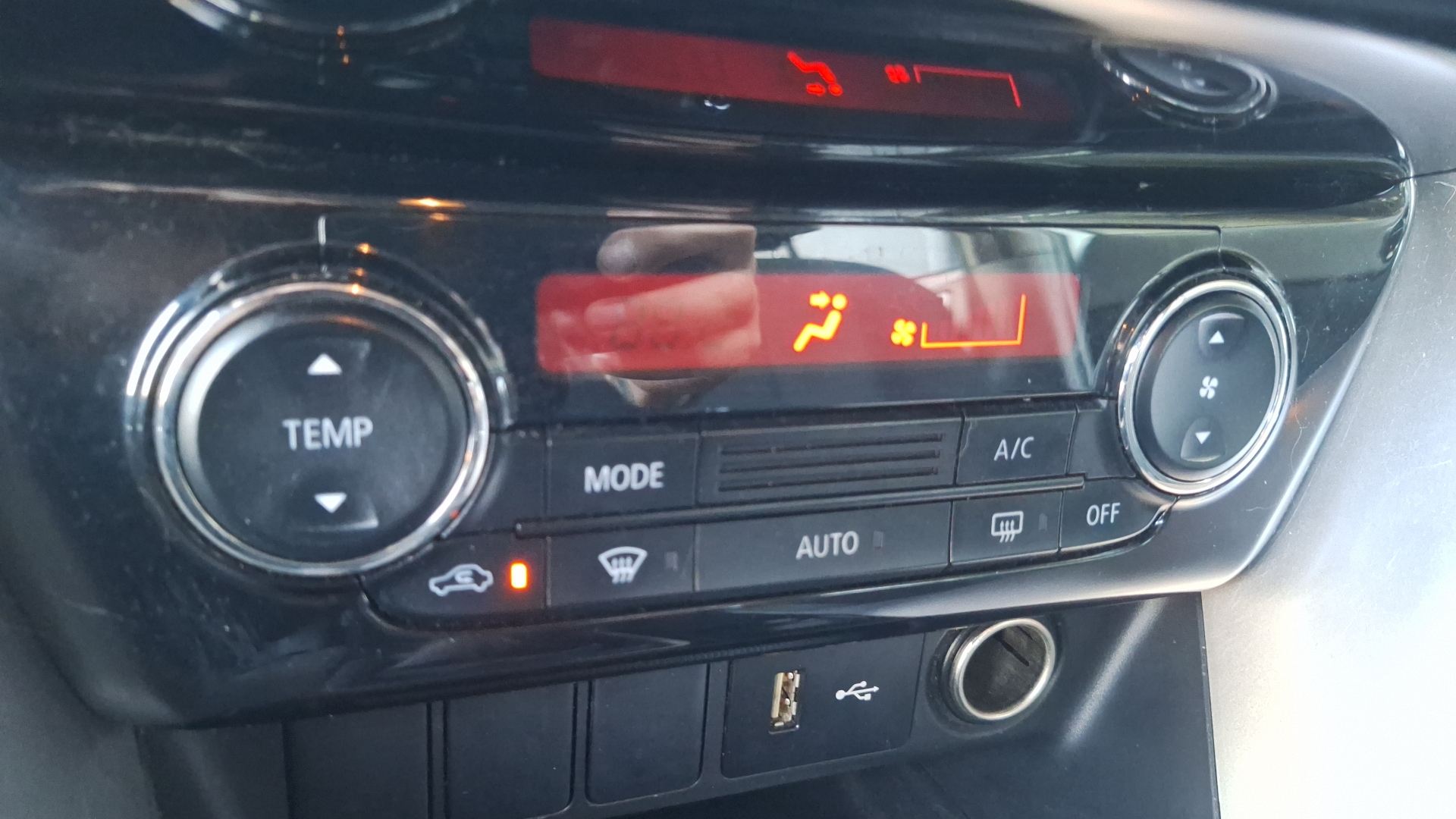 Mitsubishi Eclipse Cross — foto 14 de 14