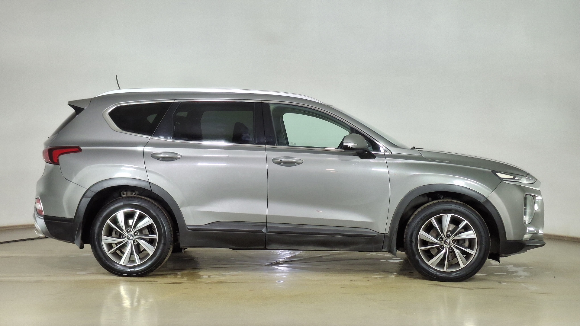Hyundai Santa Fe — foto 4 de 16