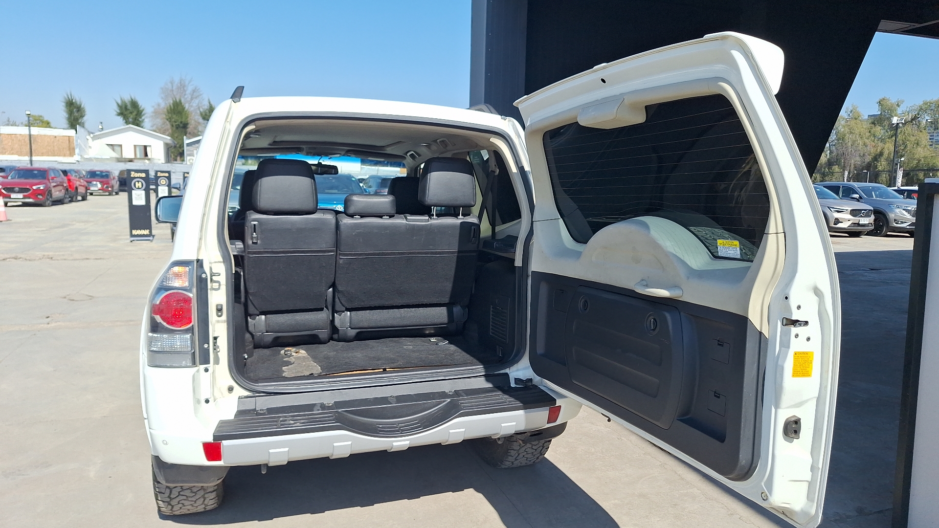 Mitsubishi Montero — foto 4 de 16