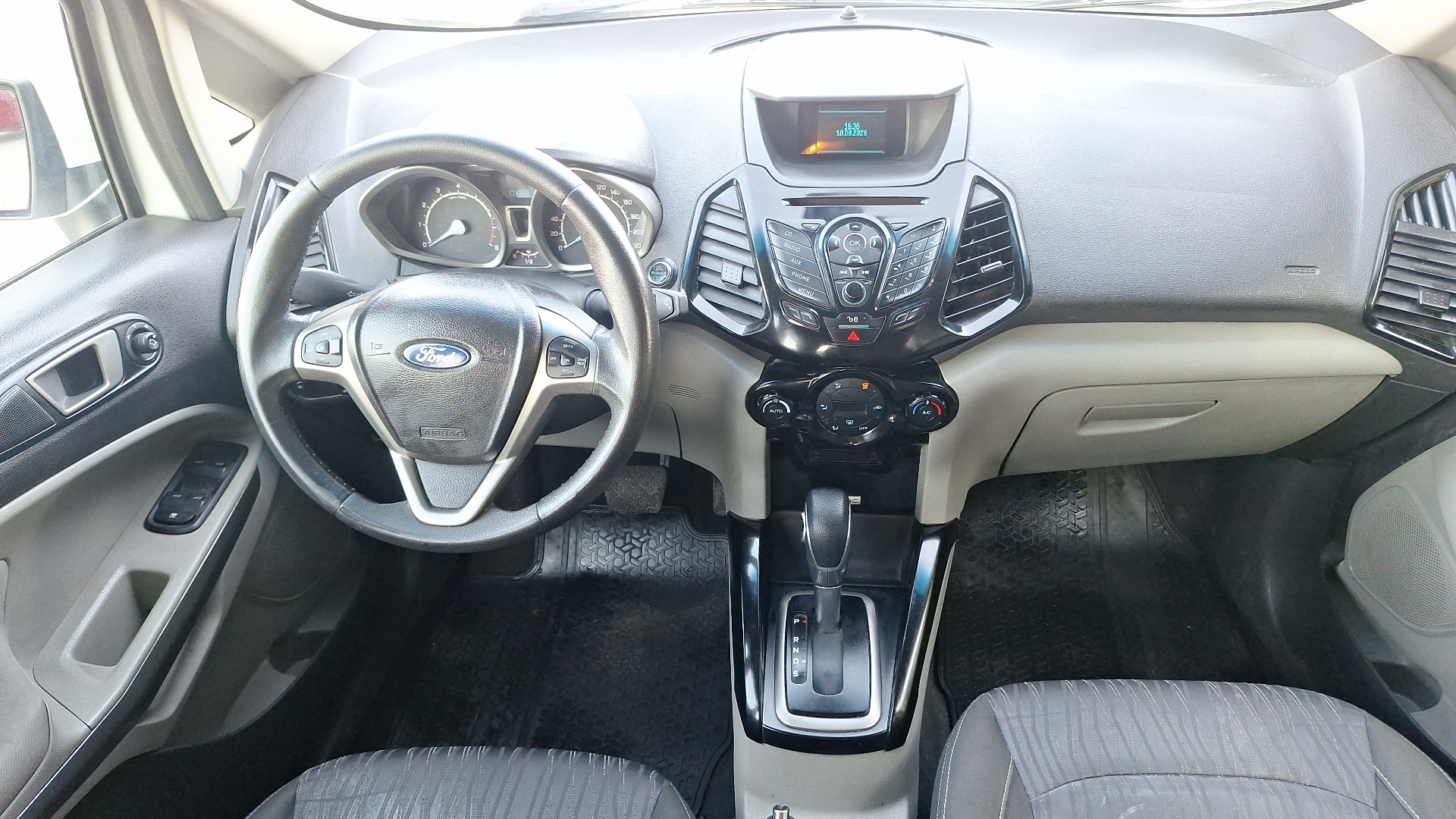 Ford Ecosport — foto 6 de 14