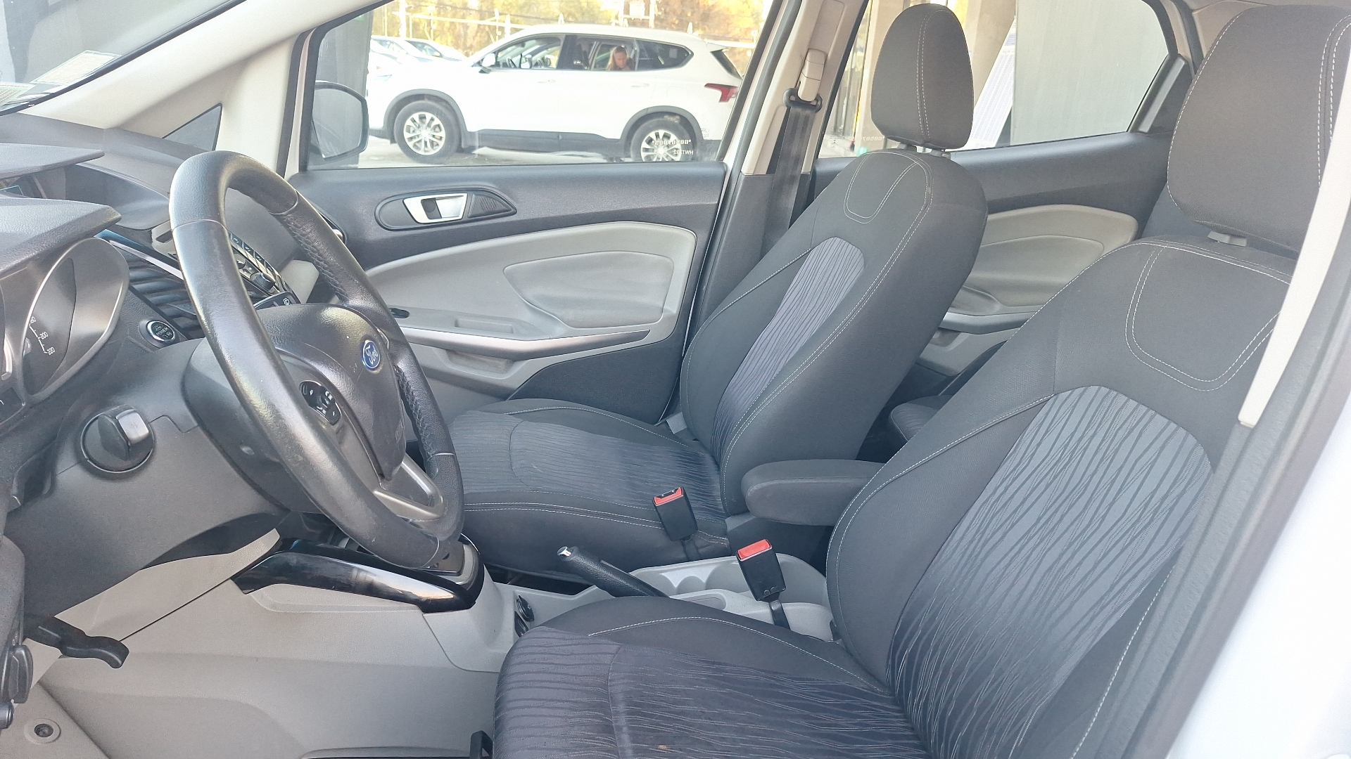 Ford Ecosport — foto 13 de 14