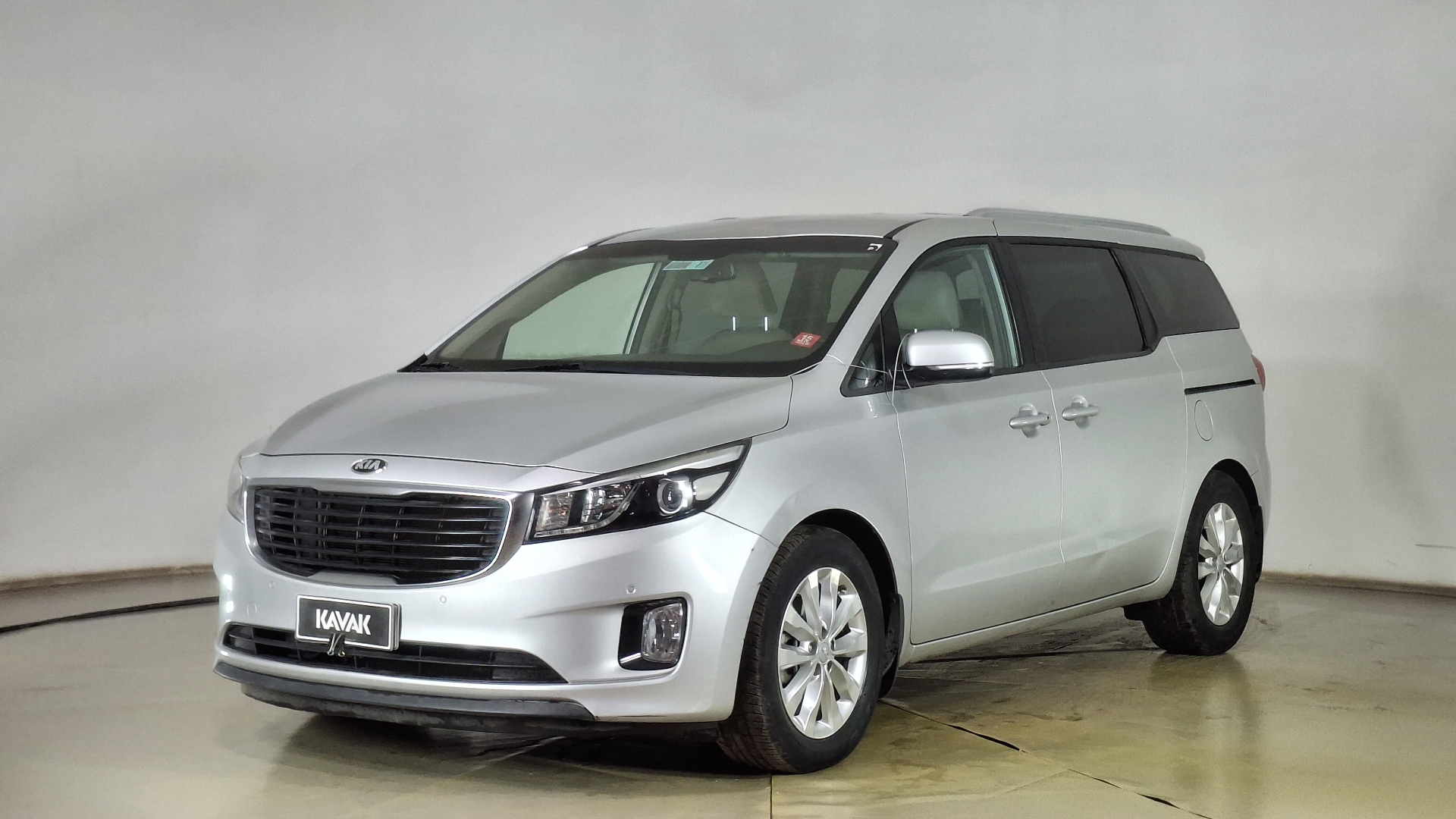 KIA Grand Carnival