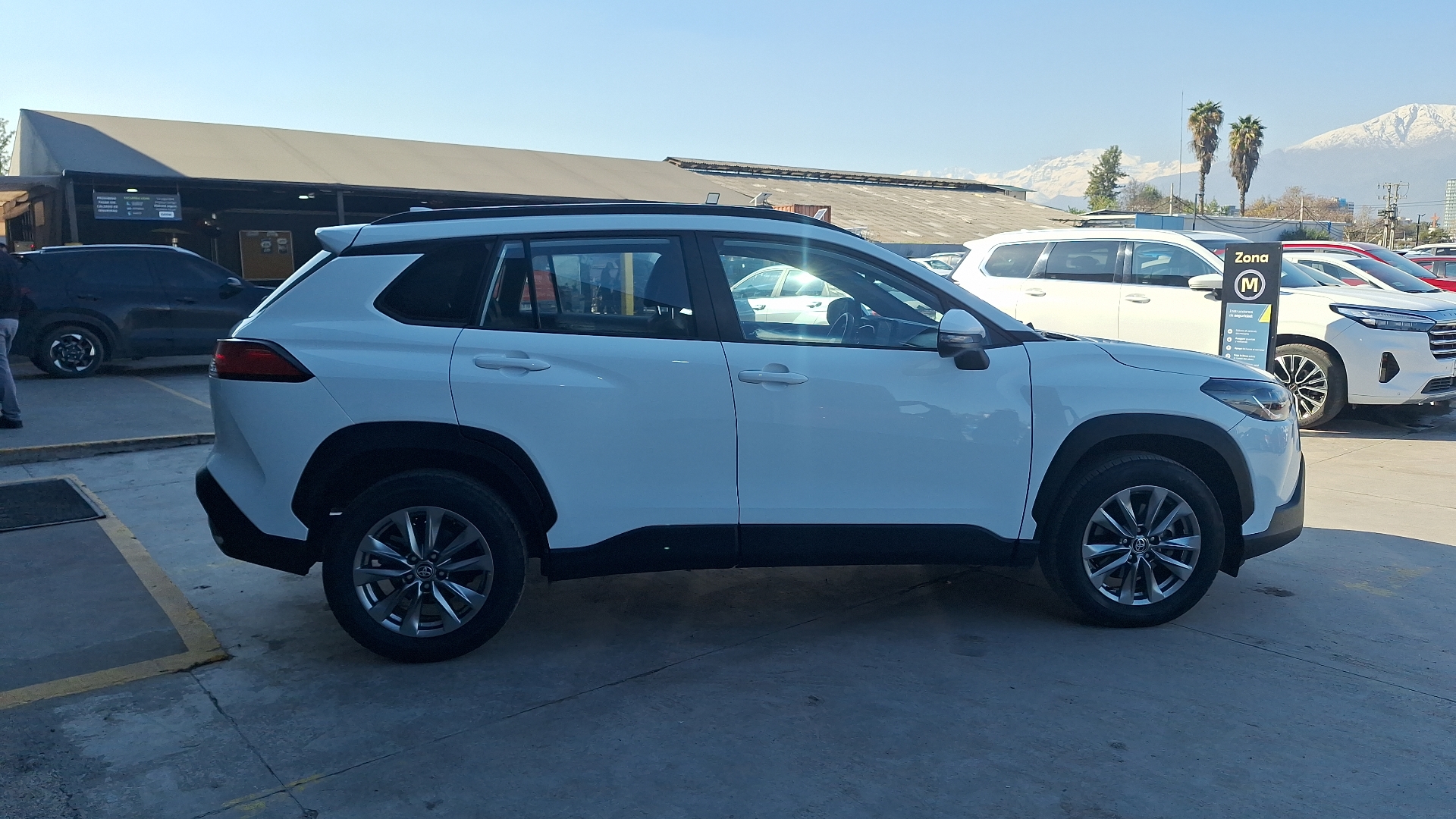 Toyota Corolla Cross — foto 5 de 15