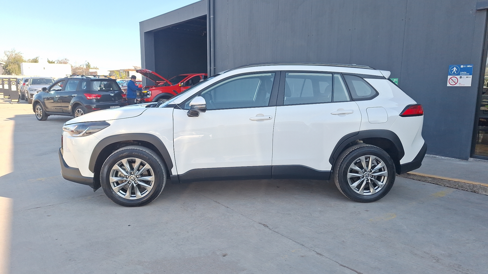 Toyota Corolla Cross — foto 2 de 15