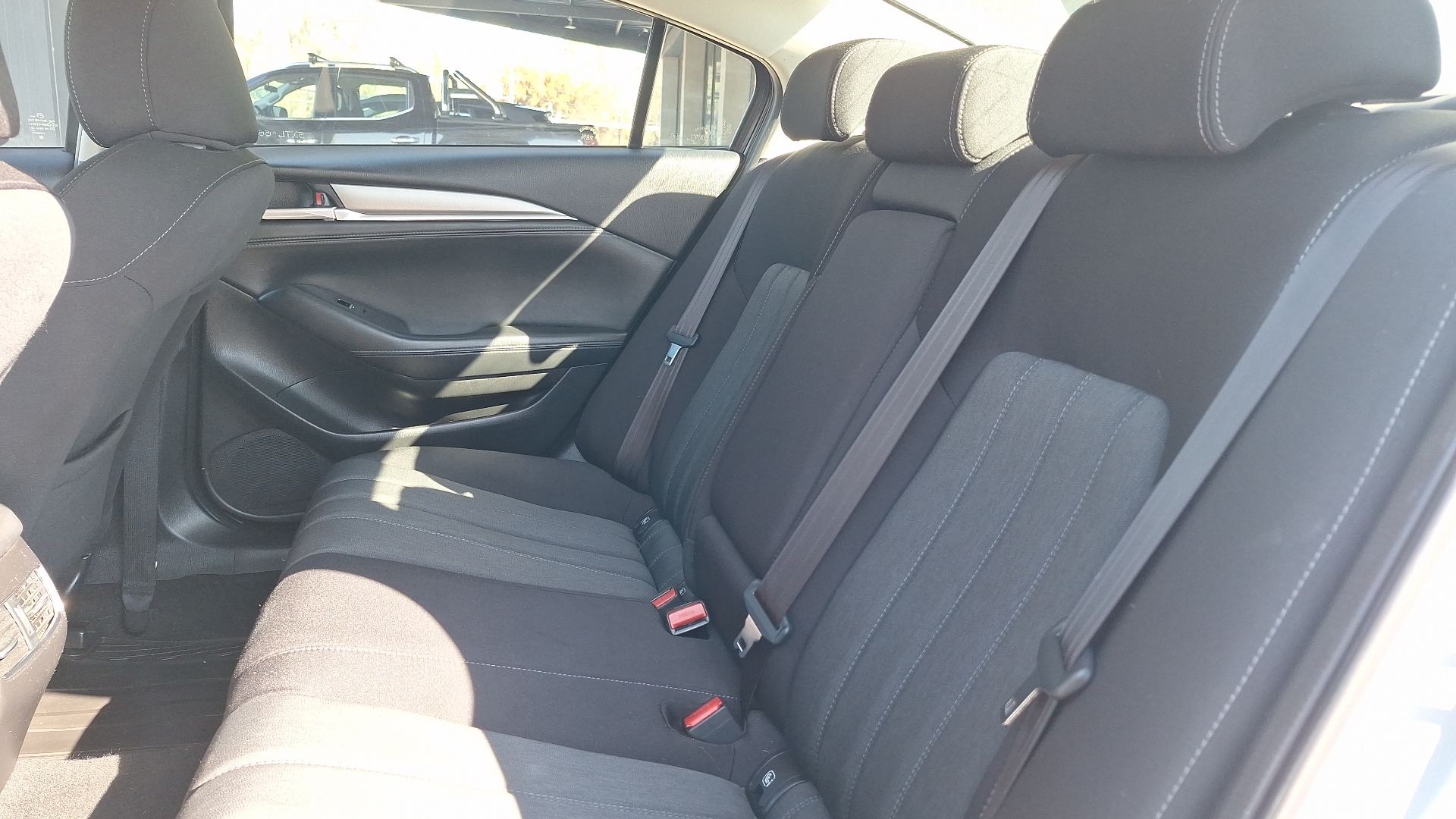 Mazda 6 — foto 13 de 15