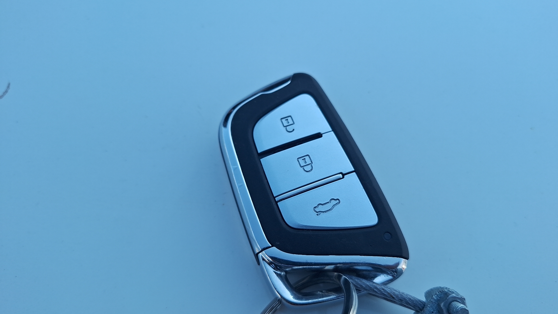JAC Js8 — foto 7 de 16