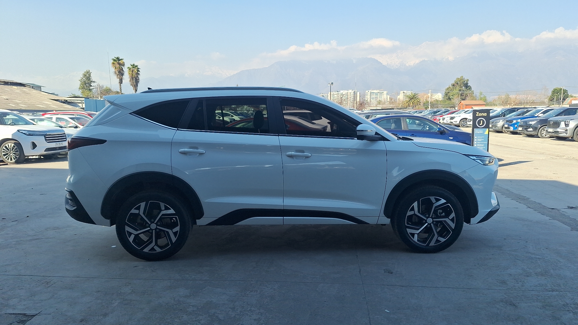 JAC Js8 — foto 5 de 16