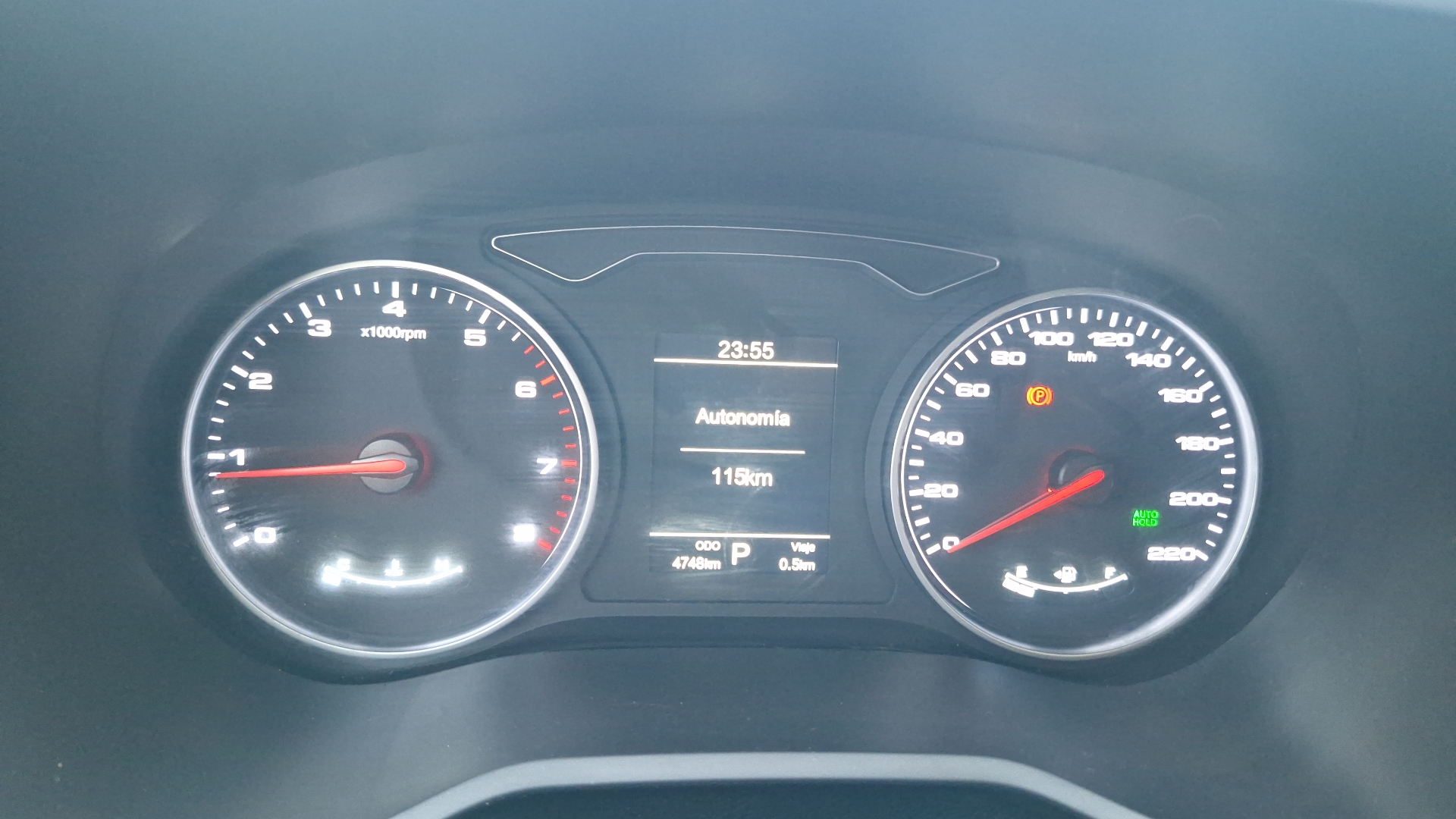 JAC Js8 — foto 9 de 16