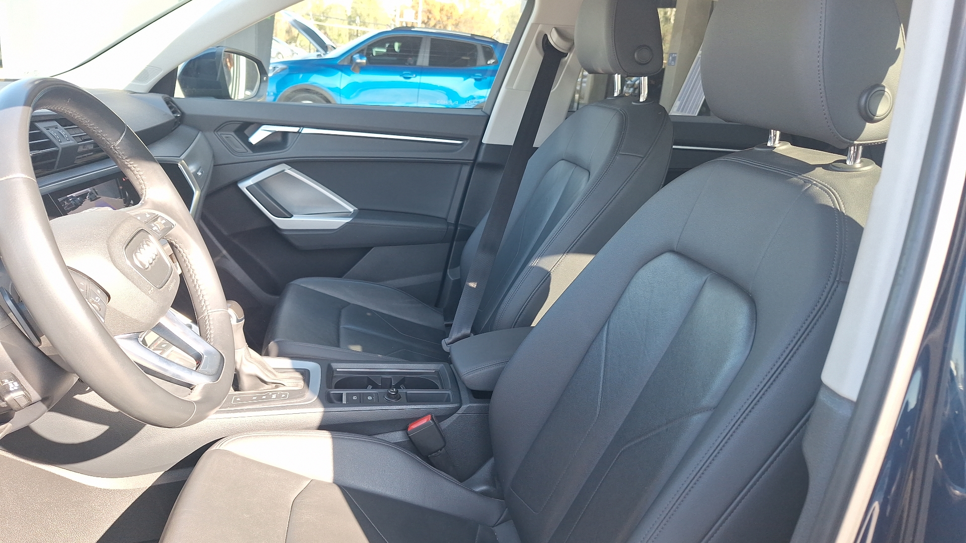 Audi Q3 — foto 14 de 15