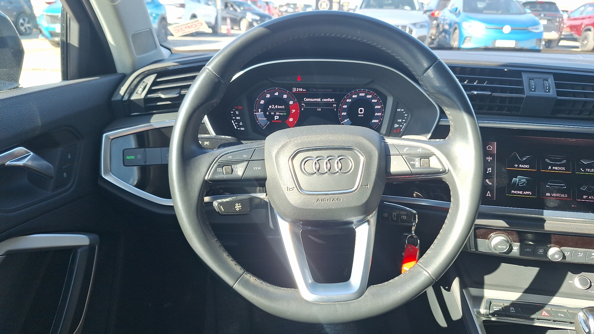 Audi Q3 — foto 8 de 15