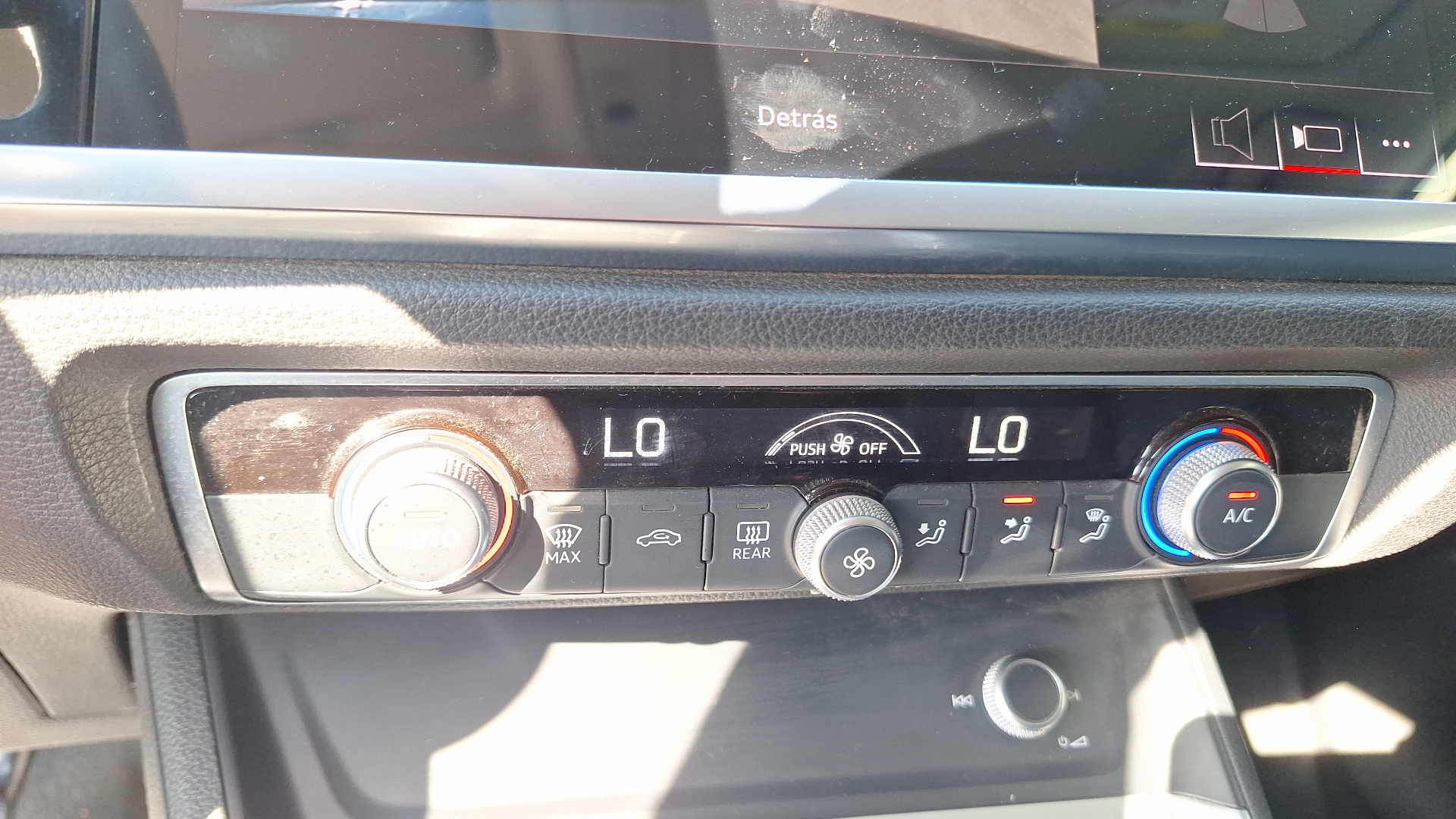 Audi Q3 — foto 15 de 15