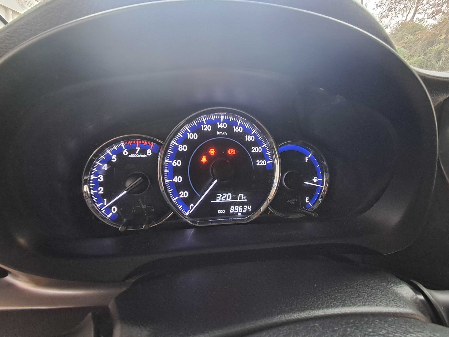 Toyota Yaris — foto 9 de 15