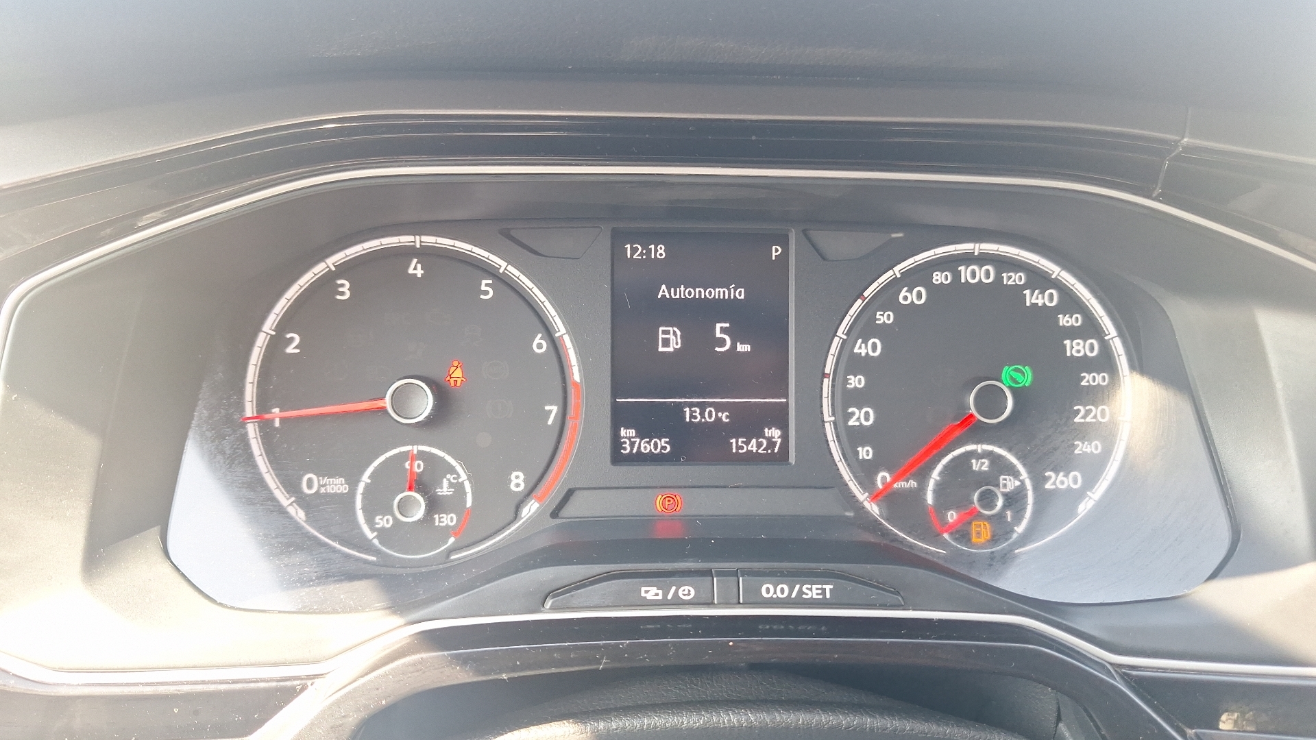 Volkswagen Nivus — foto 9 de 15