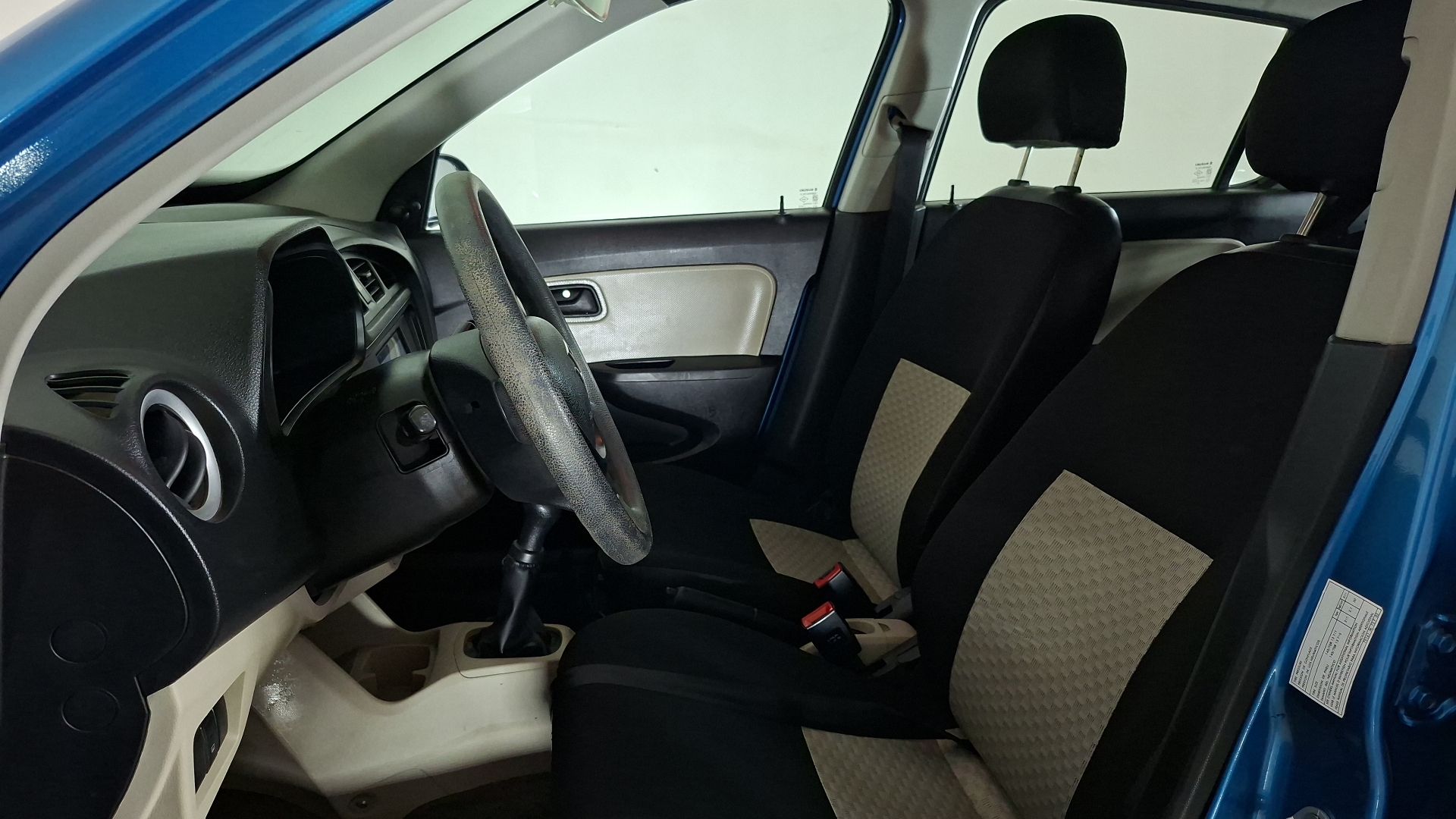 Suzuki Alto — foto 12 de 15