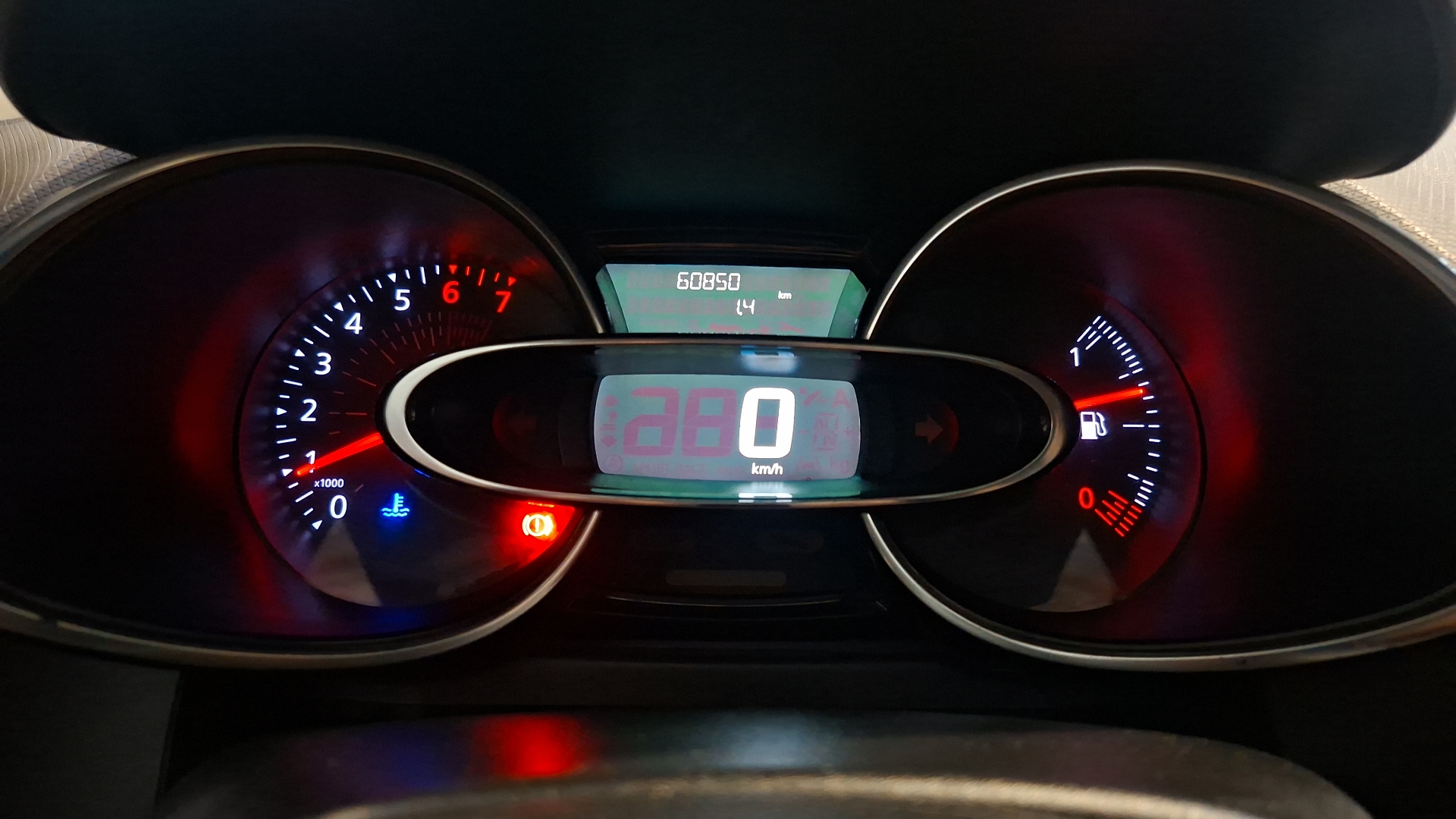 Renault Clio — foto 9 de 17